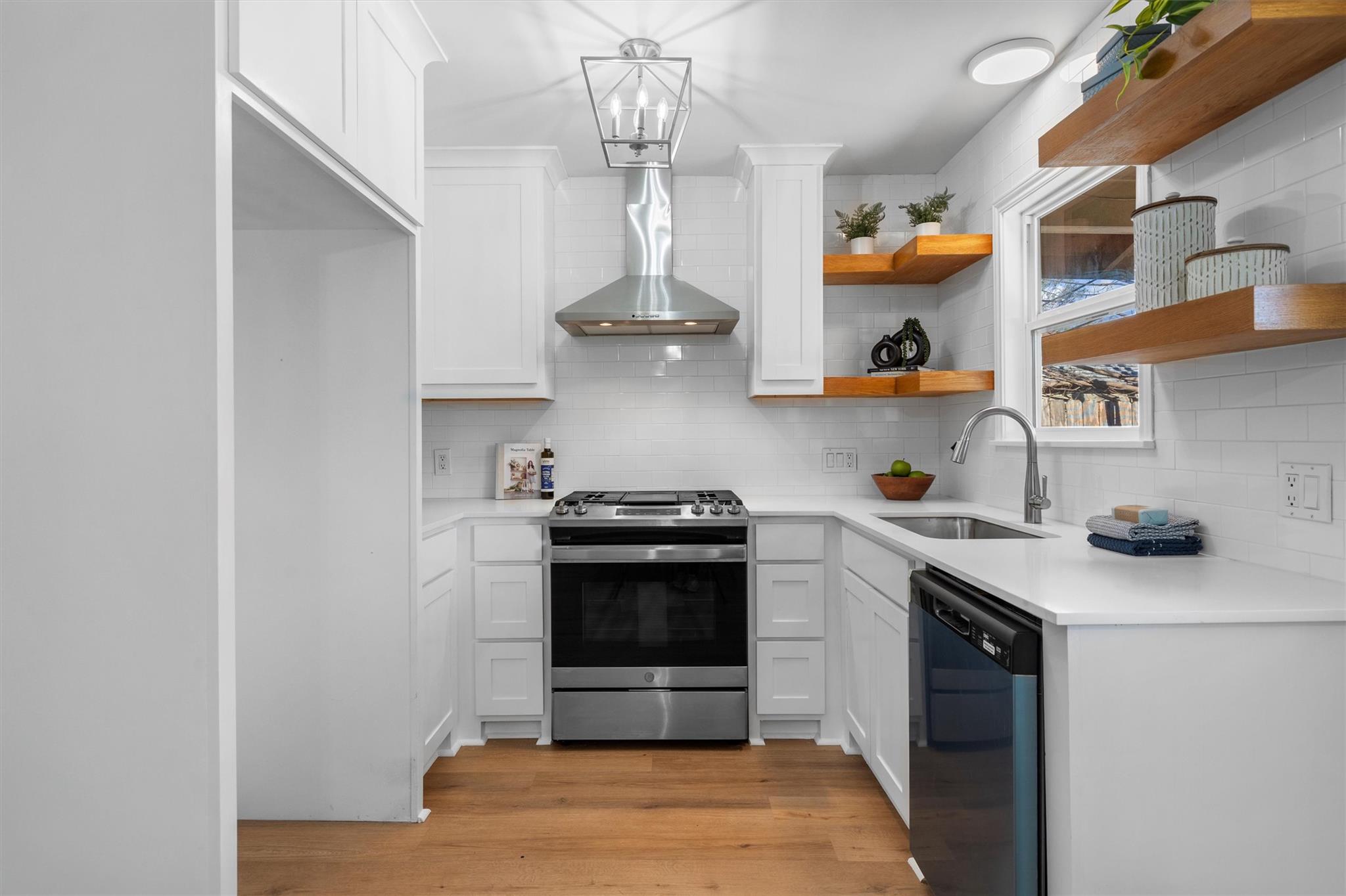 8515 Spearman Dr, Austin, TX 78757