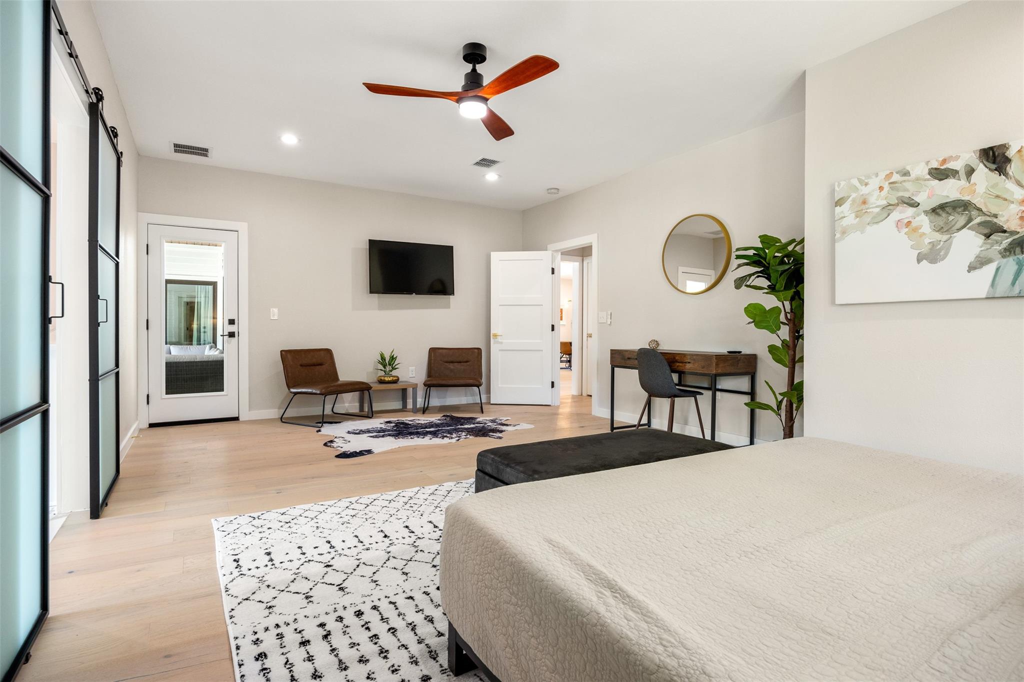 717 E Creek Dr, Dripping Springs, TX 78620