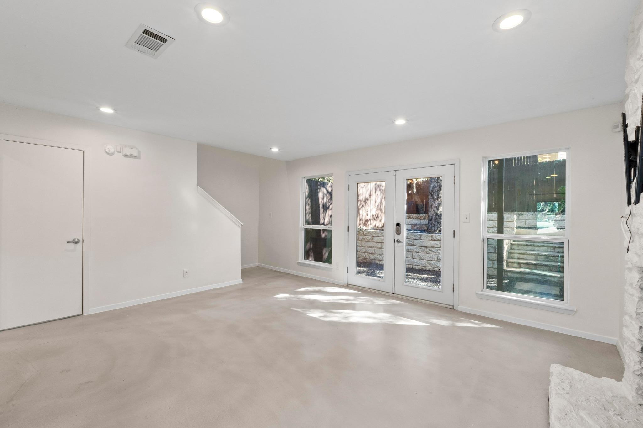 1245 Spyglass Dr # B, Austin, TX 78746