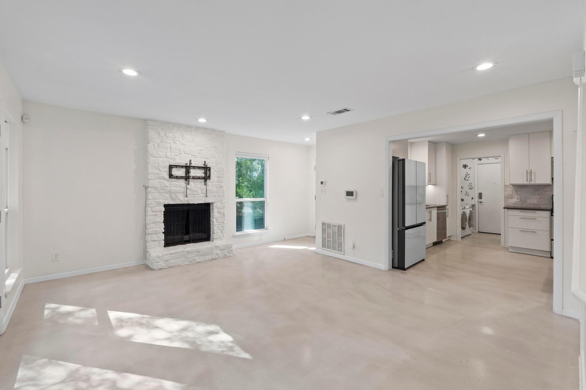 1245 Spyglass Dr # B, Austin, TX 78746