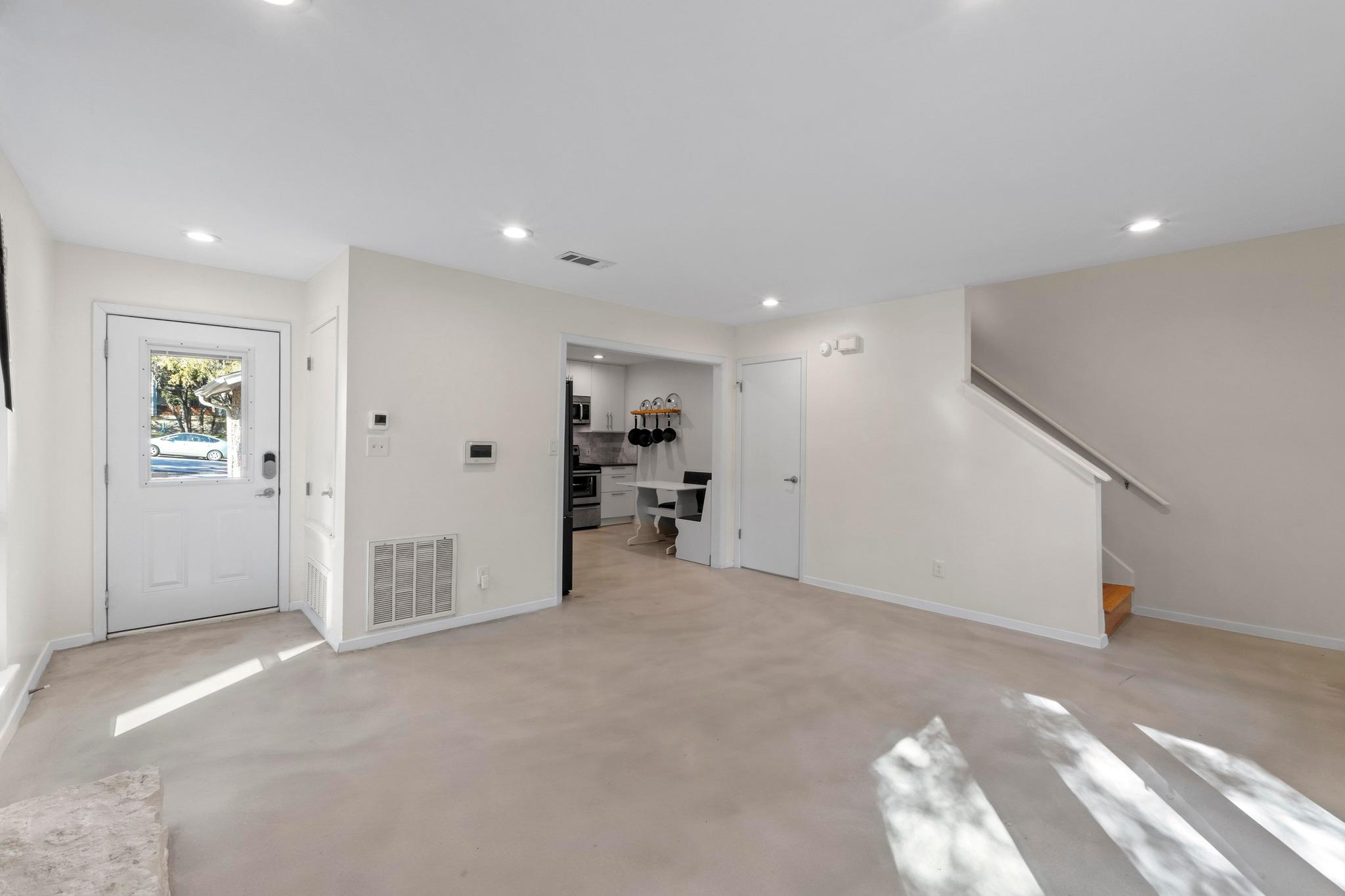 1245 Spyglass Dr # B, Austin, TX 78746