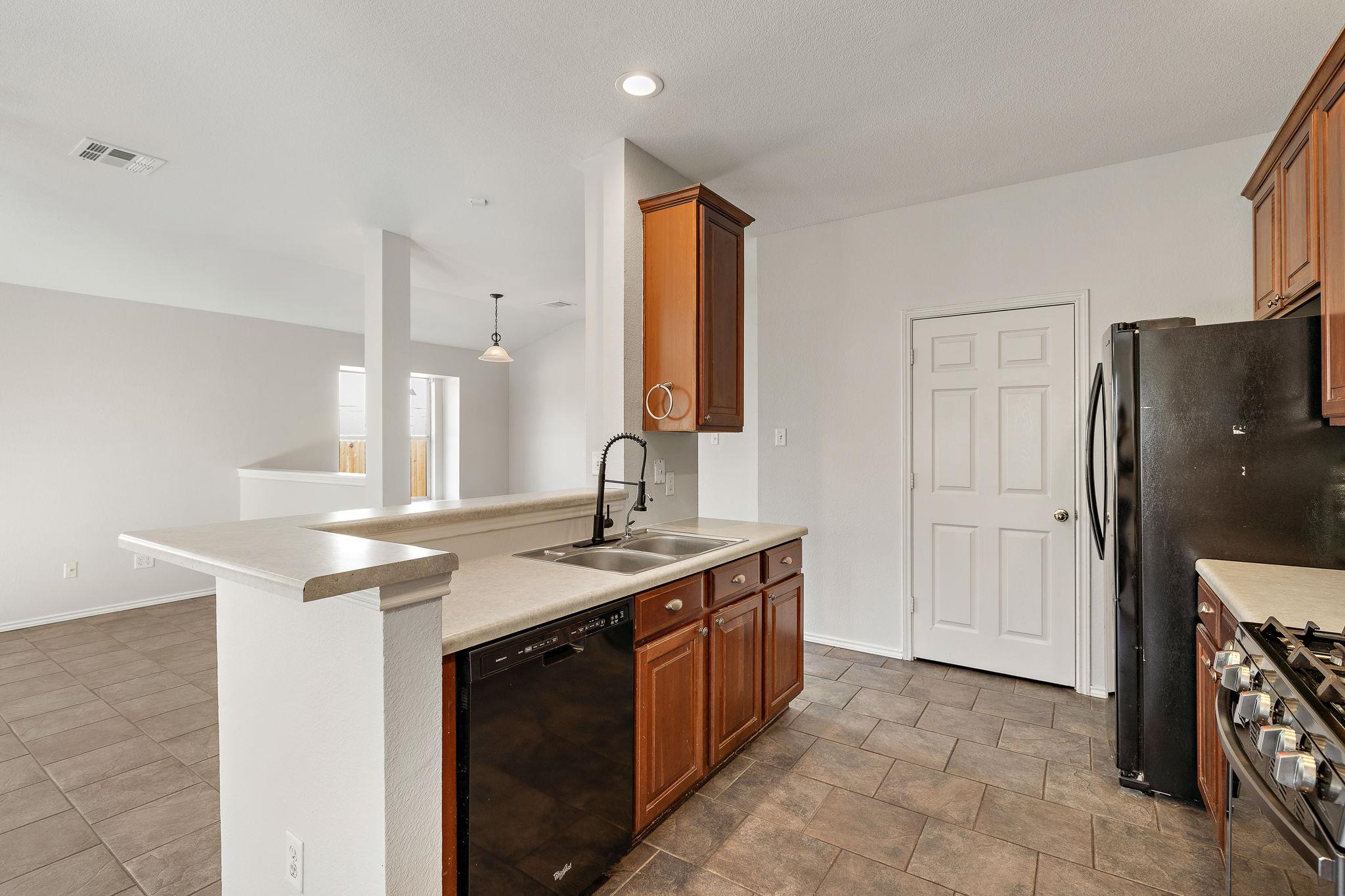 1149 Stone Forest Trl, Round Rock, TX 78681