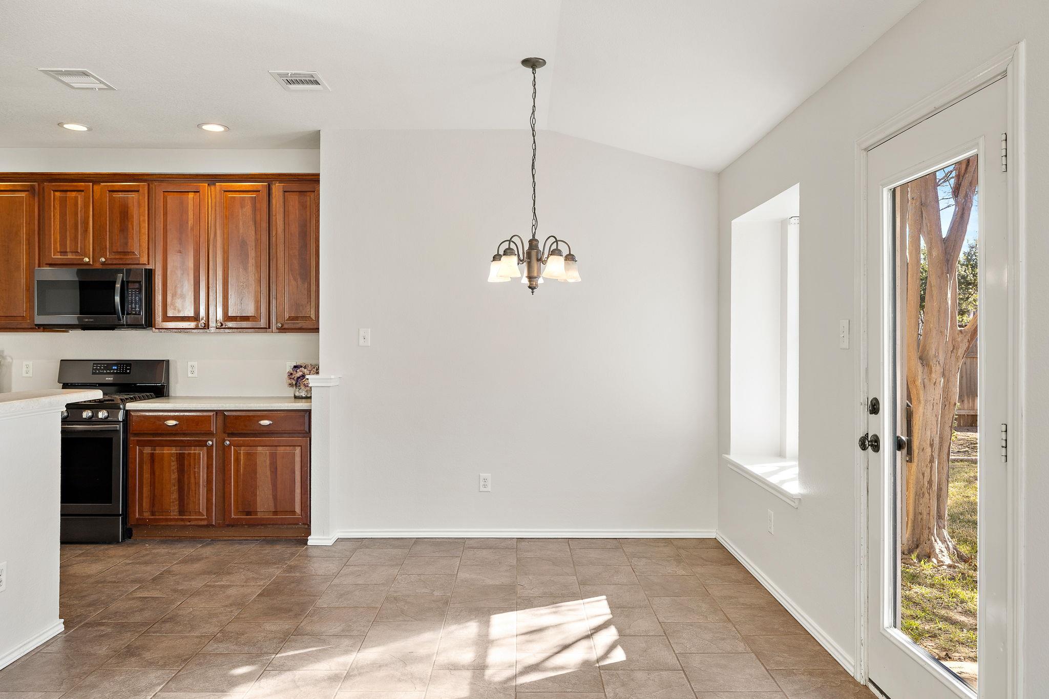 1149 Stone Forest Trl, Round Rock, TX 78681