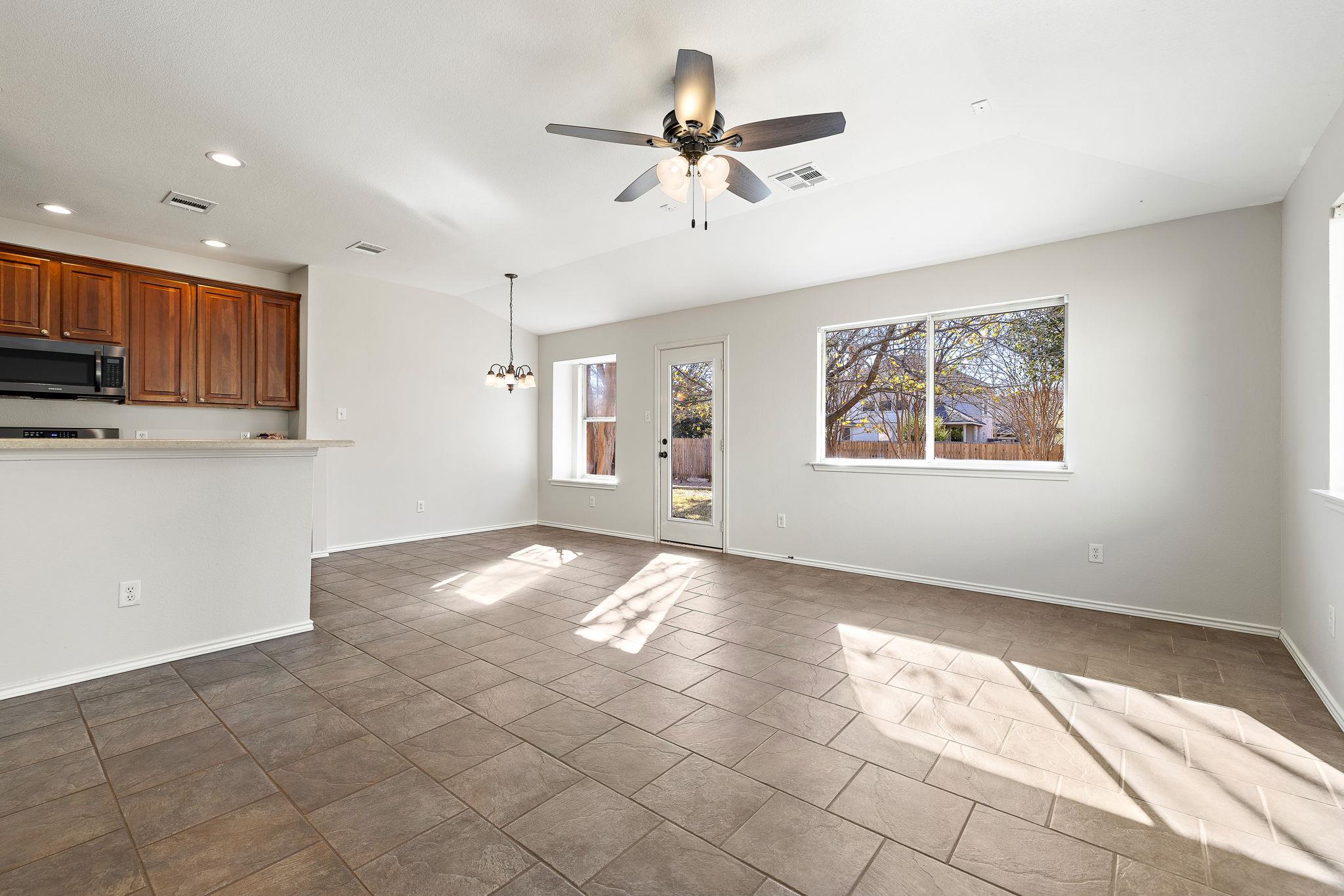 1149 Stone Forest Trl, Round Rock, TX 78681