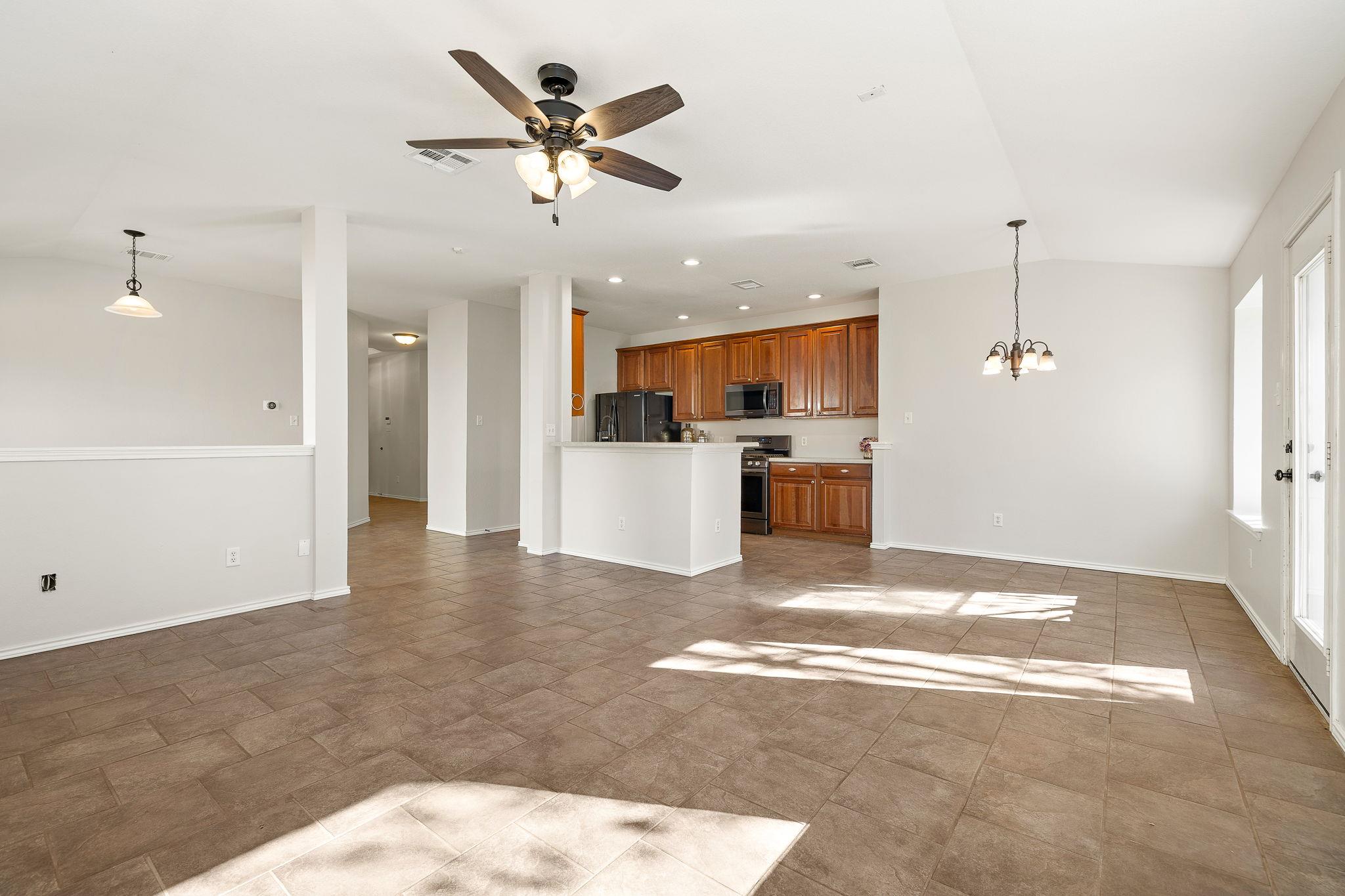 1149 Stone Forest Trl, Round Rock, TX 78681