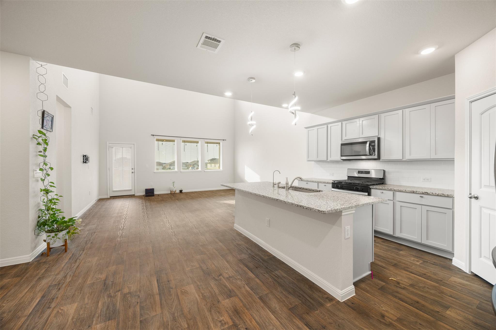 413 Emerald Cv, Georgetown, TX 78626