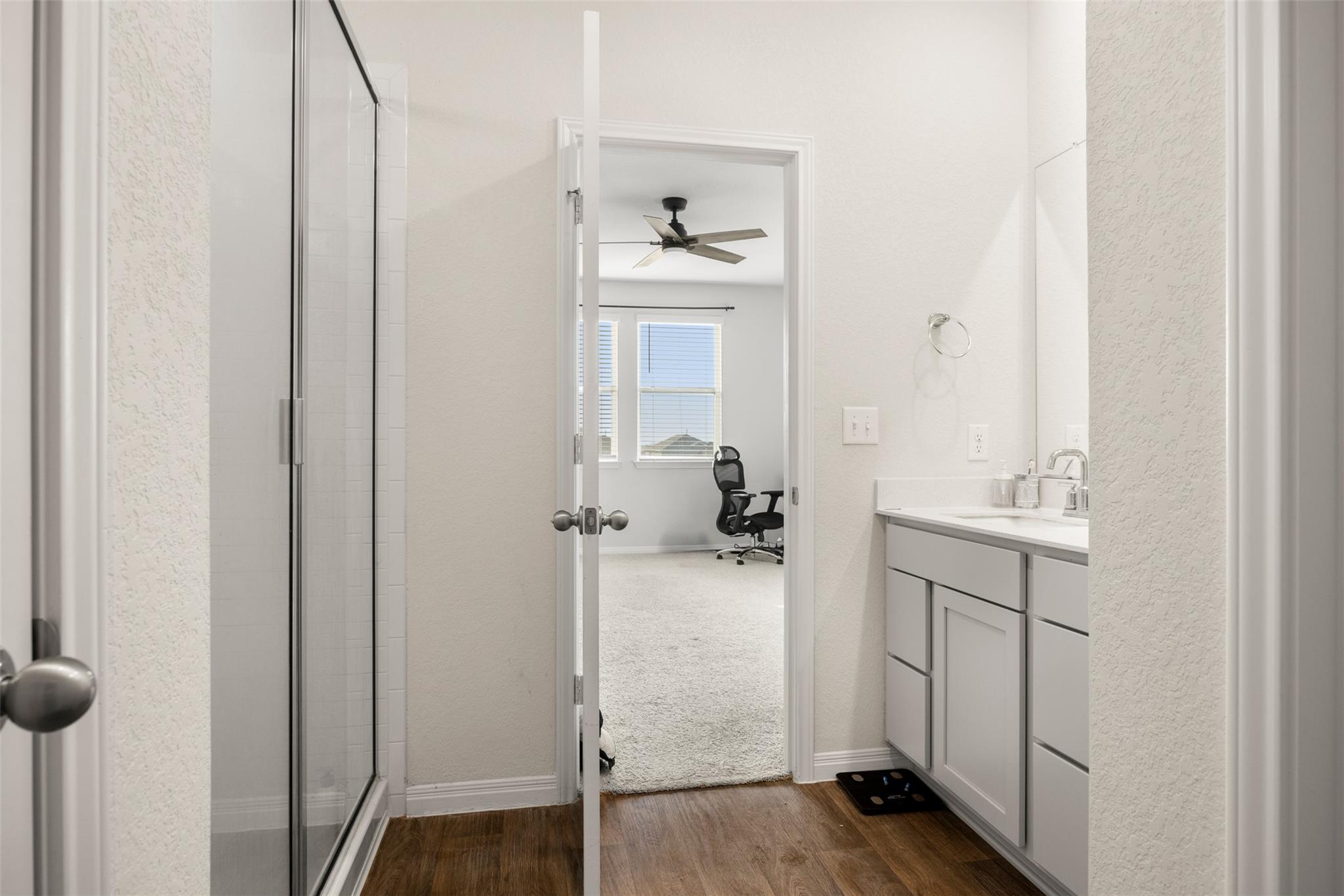 413 Emerald Cv, Georgetown, TX 78626