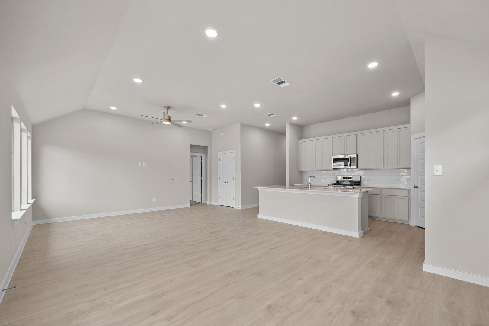 115 Mandeville Dr, Hutto, TX 78634