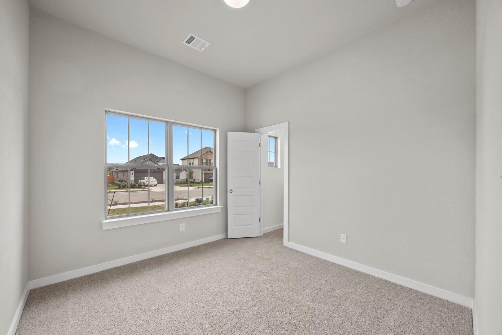 115 Mandeville Dr, Hutto, TX 78634