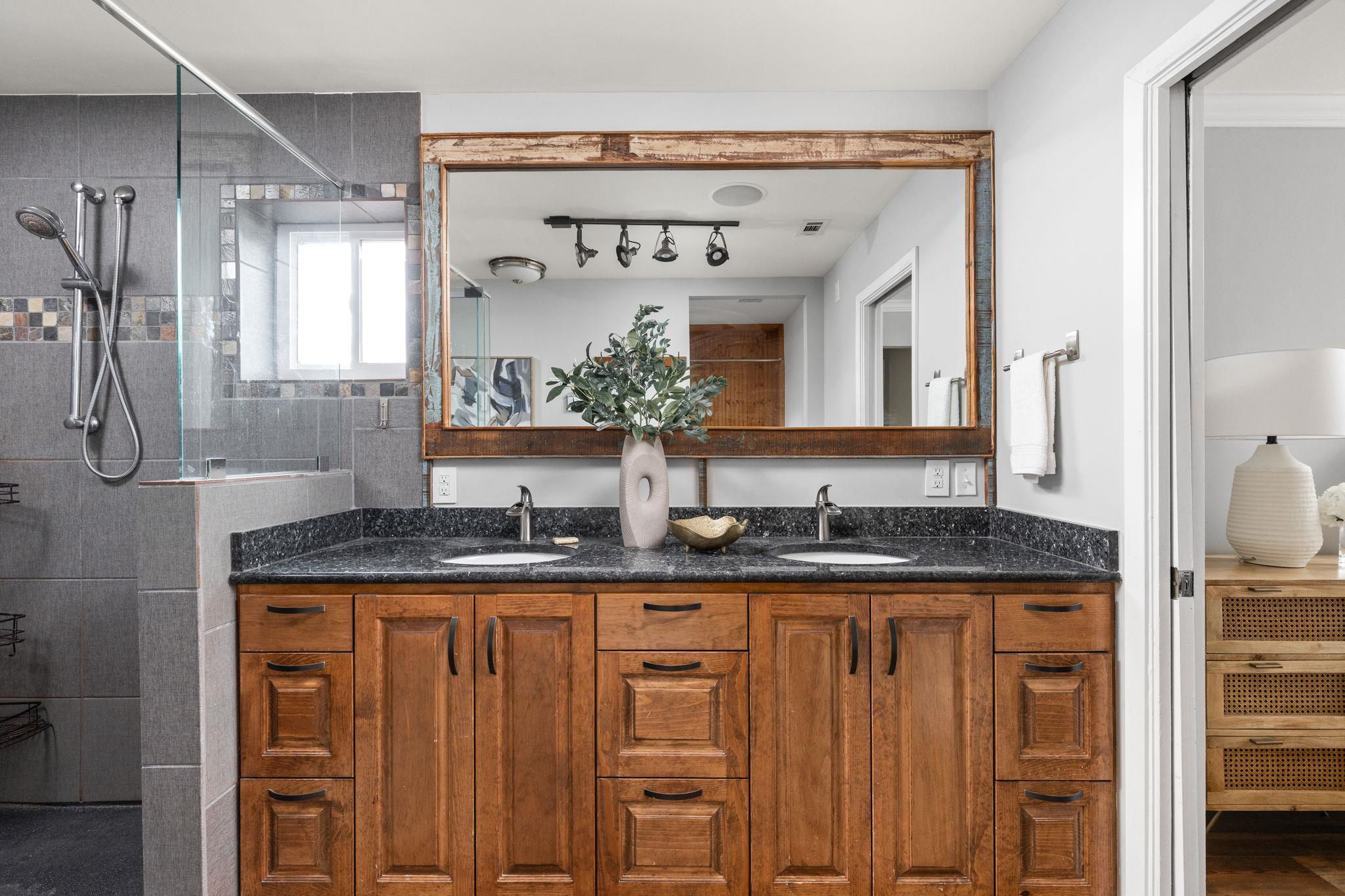 2710 Thrushwood Dr, Austin, TX 78757