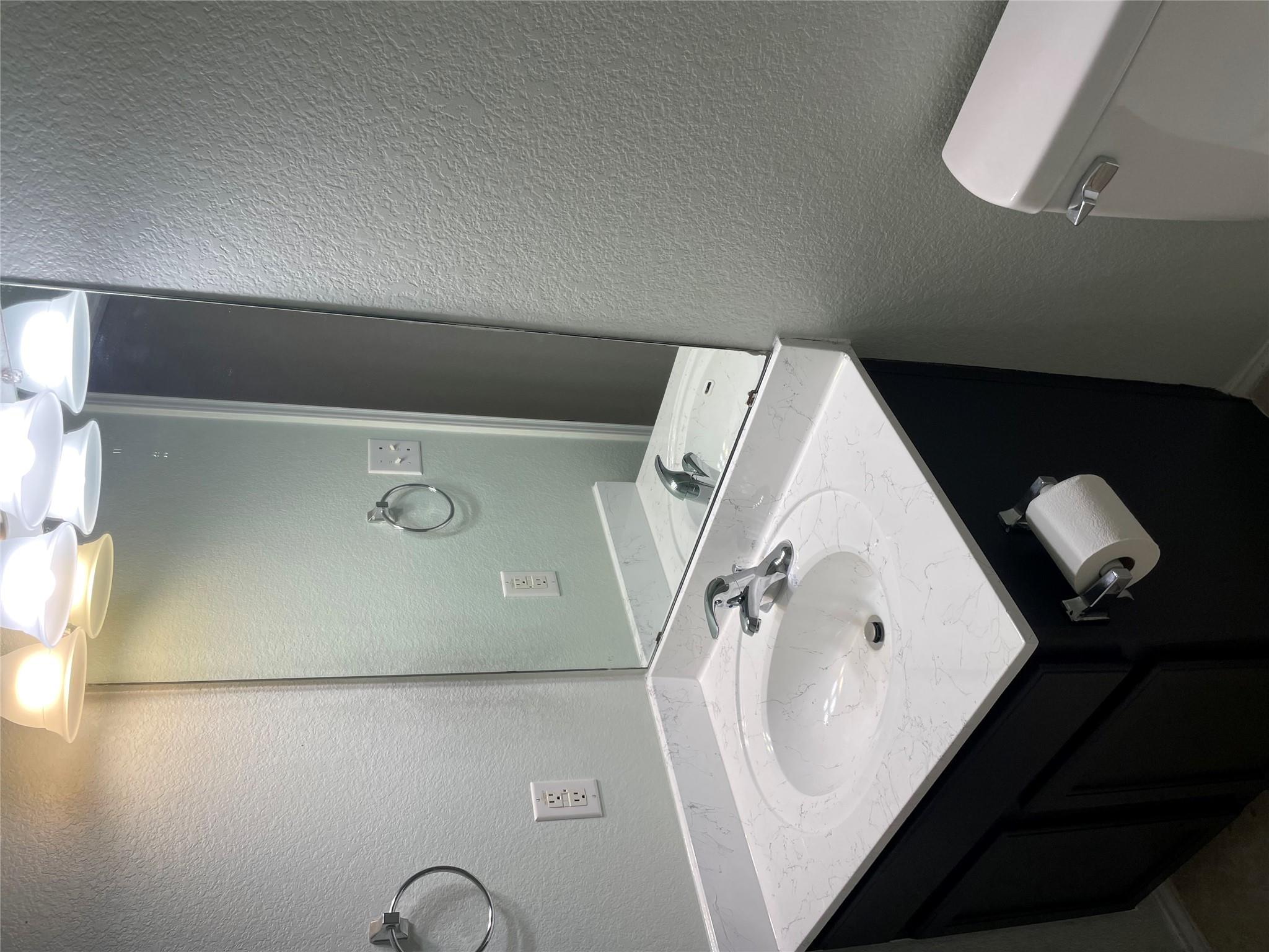 209 Peaceful Haven Way, Hutto, TX 78634