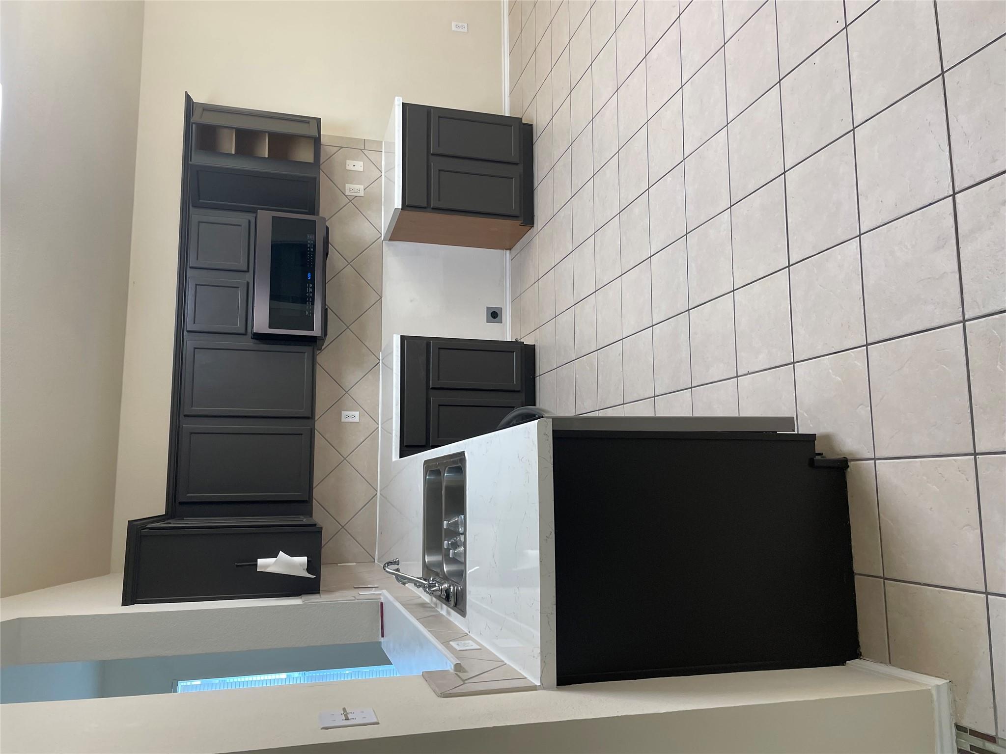 209 Peaceful Haven Way, Hutto, TX 78634