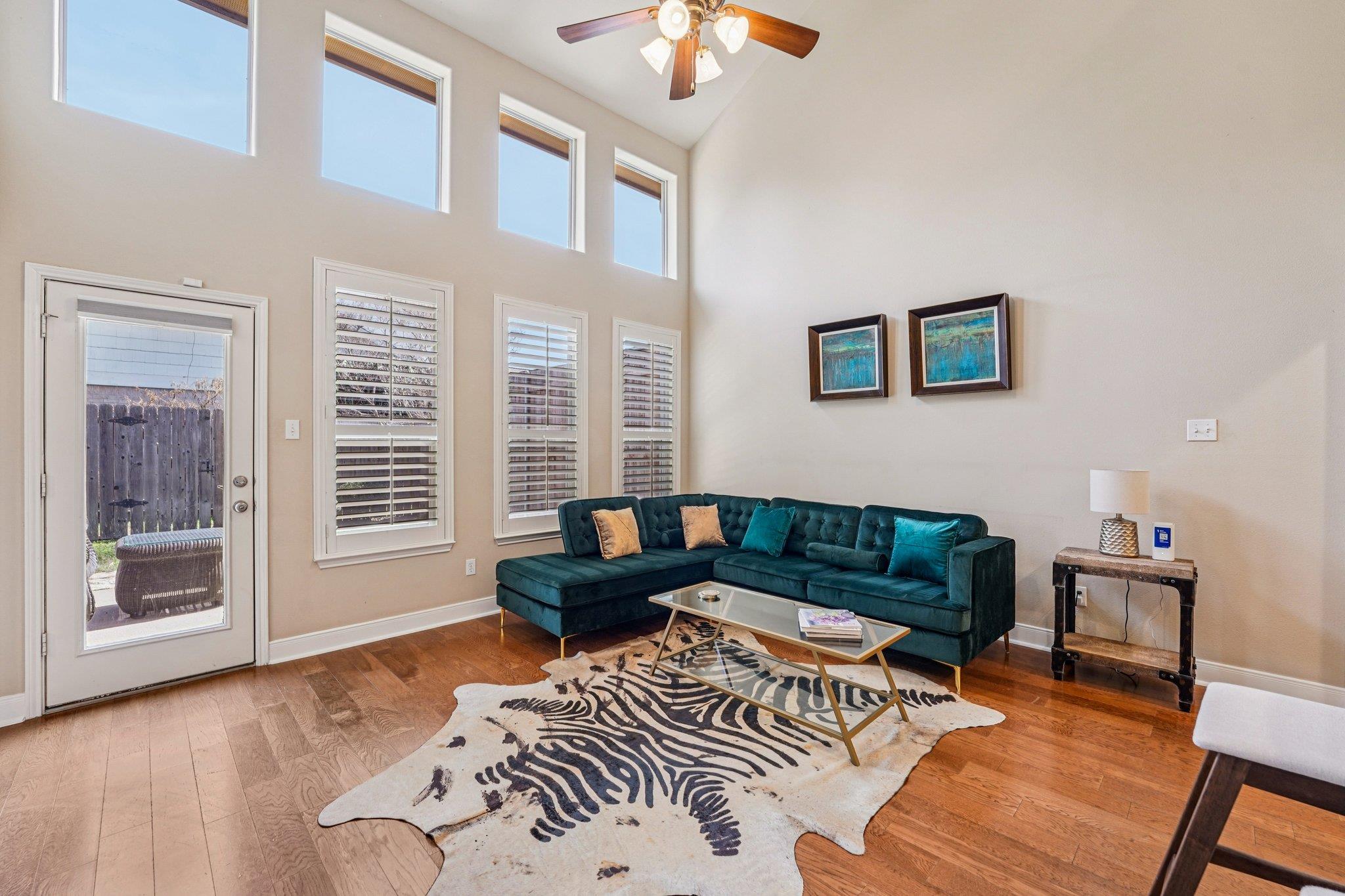 2210 Onion Creek Pkwy # 1104, Austin, TX 78747