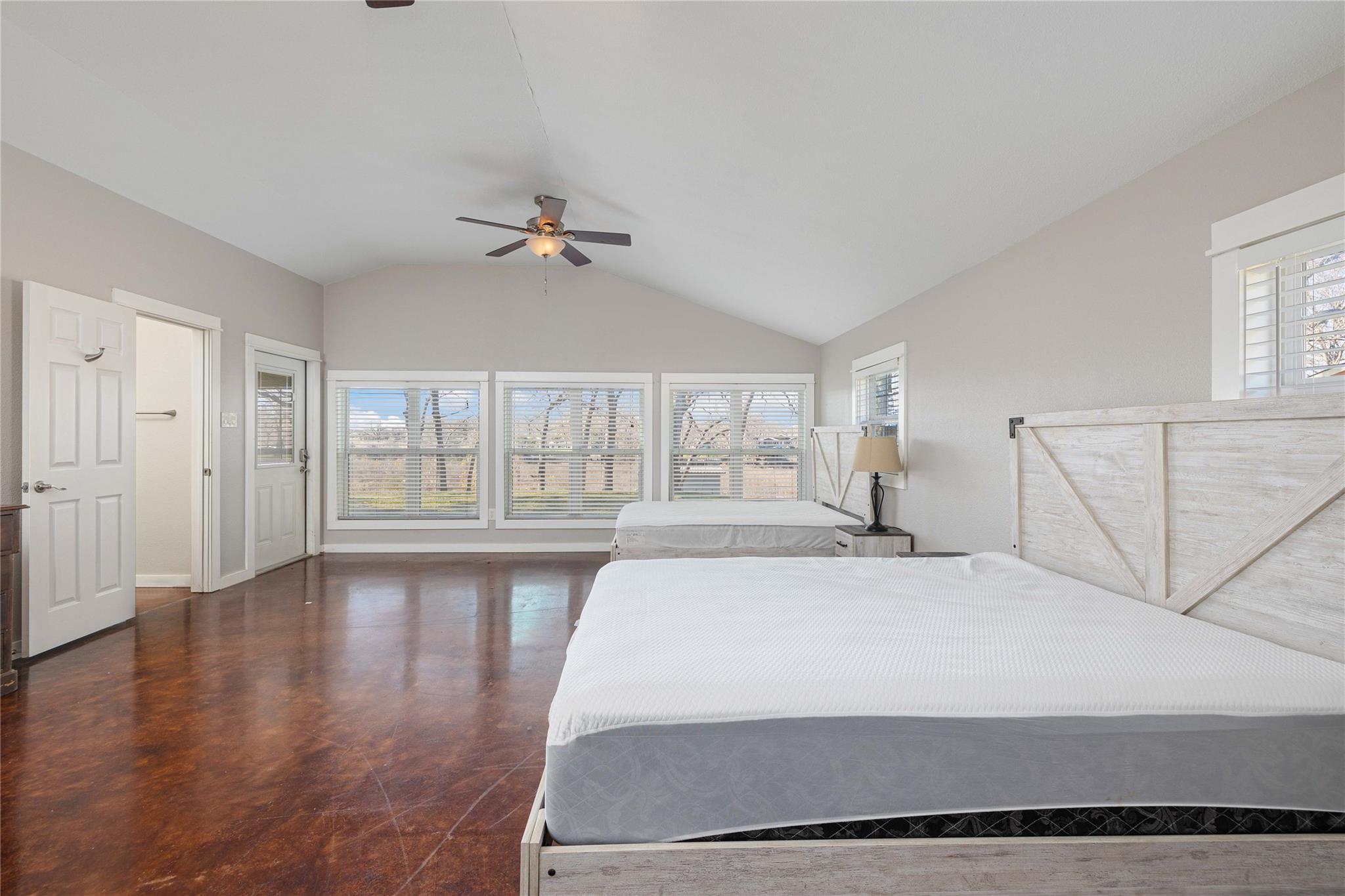 1012 Buerger Ln # B, Seguin, TX 78155