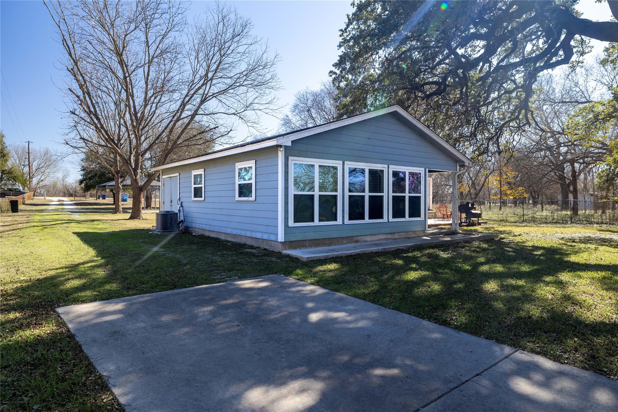 1012 Buerger Ln # B, Seguin, TX 78155