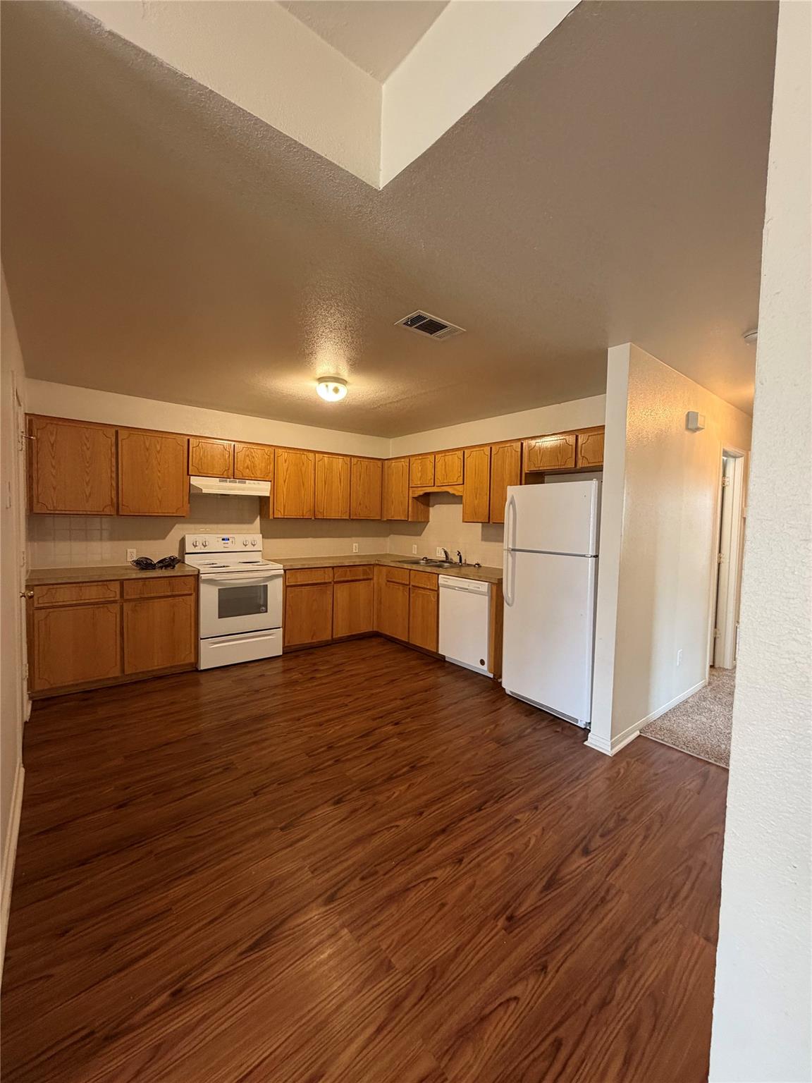 503 Manhattan Dr # B, Nolanville, TX 76559