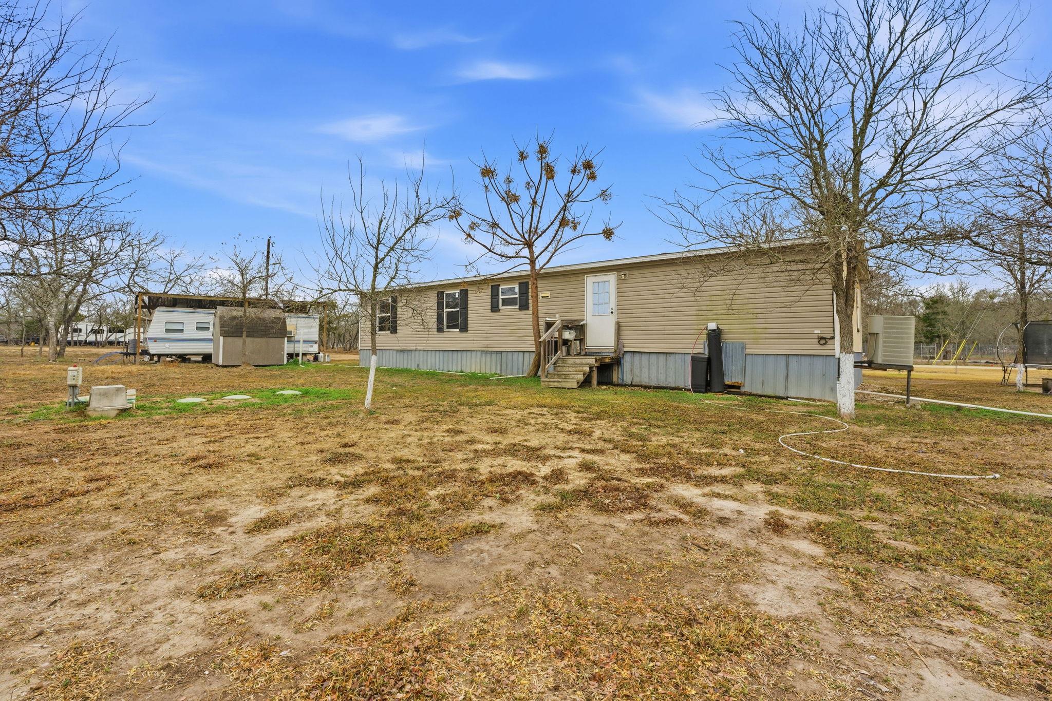 1278 Fm 812 Rd, Cedar Creek, TX 78612