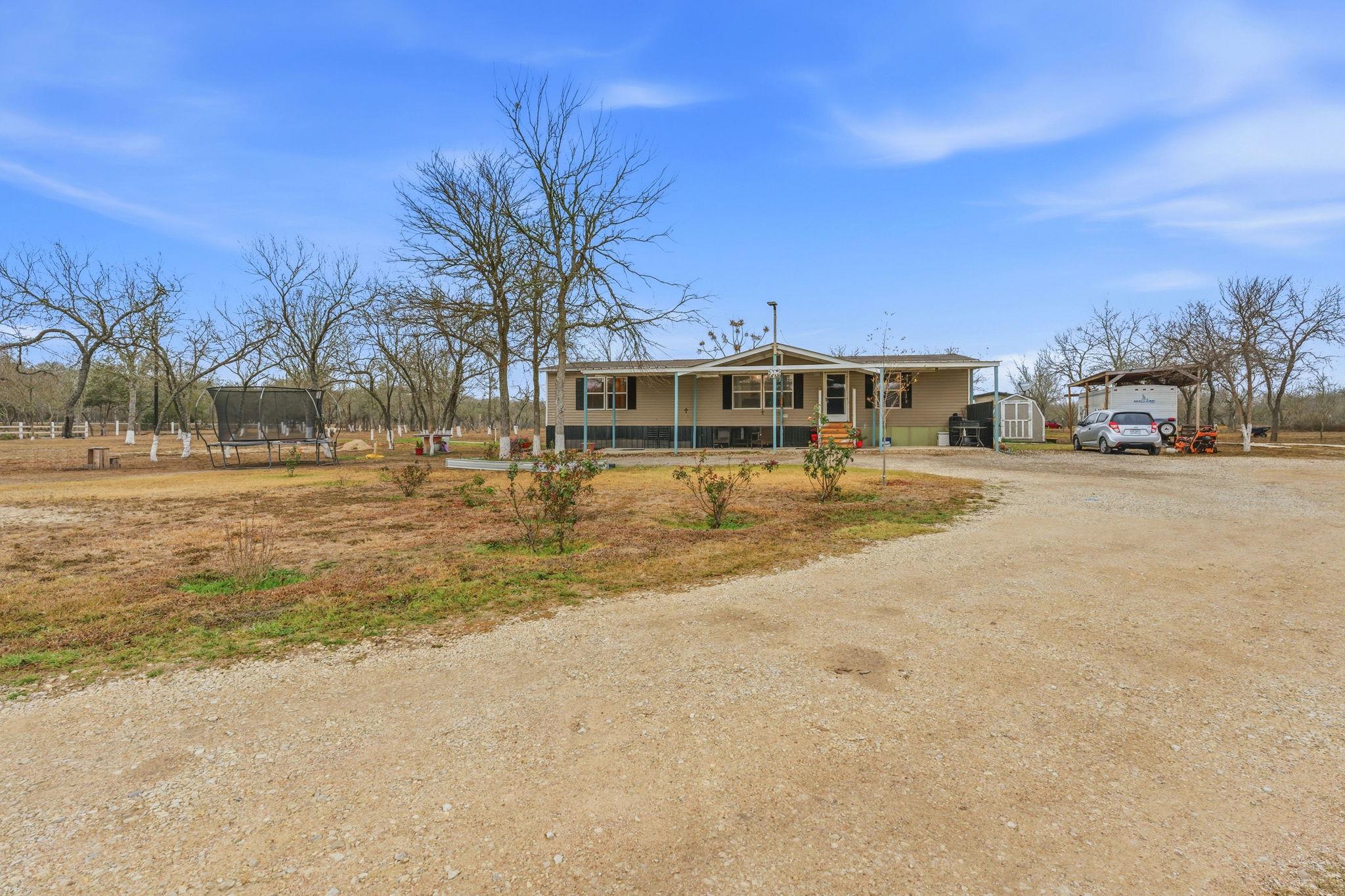 1278 Fm 812 Rd, Cedar Creek, TX 78612