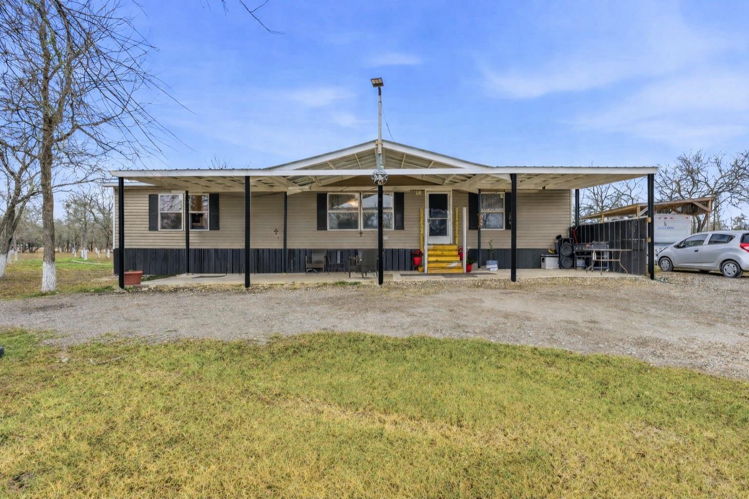 1278 Fm 812 Rd, Cedar Creek, TX 78612