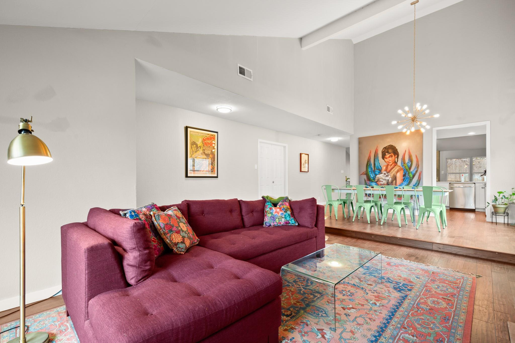 7404 Barcelona Dr, Austin, TX 78752