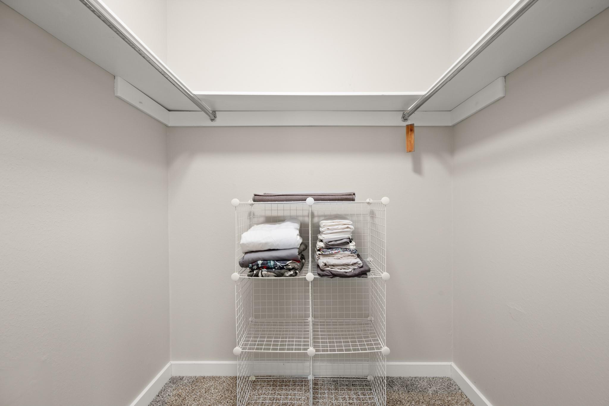 7404 Barcelona Dr, Austin, TX 78752