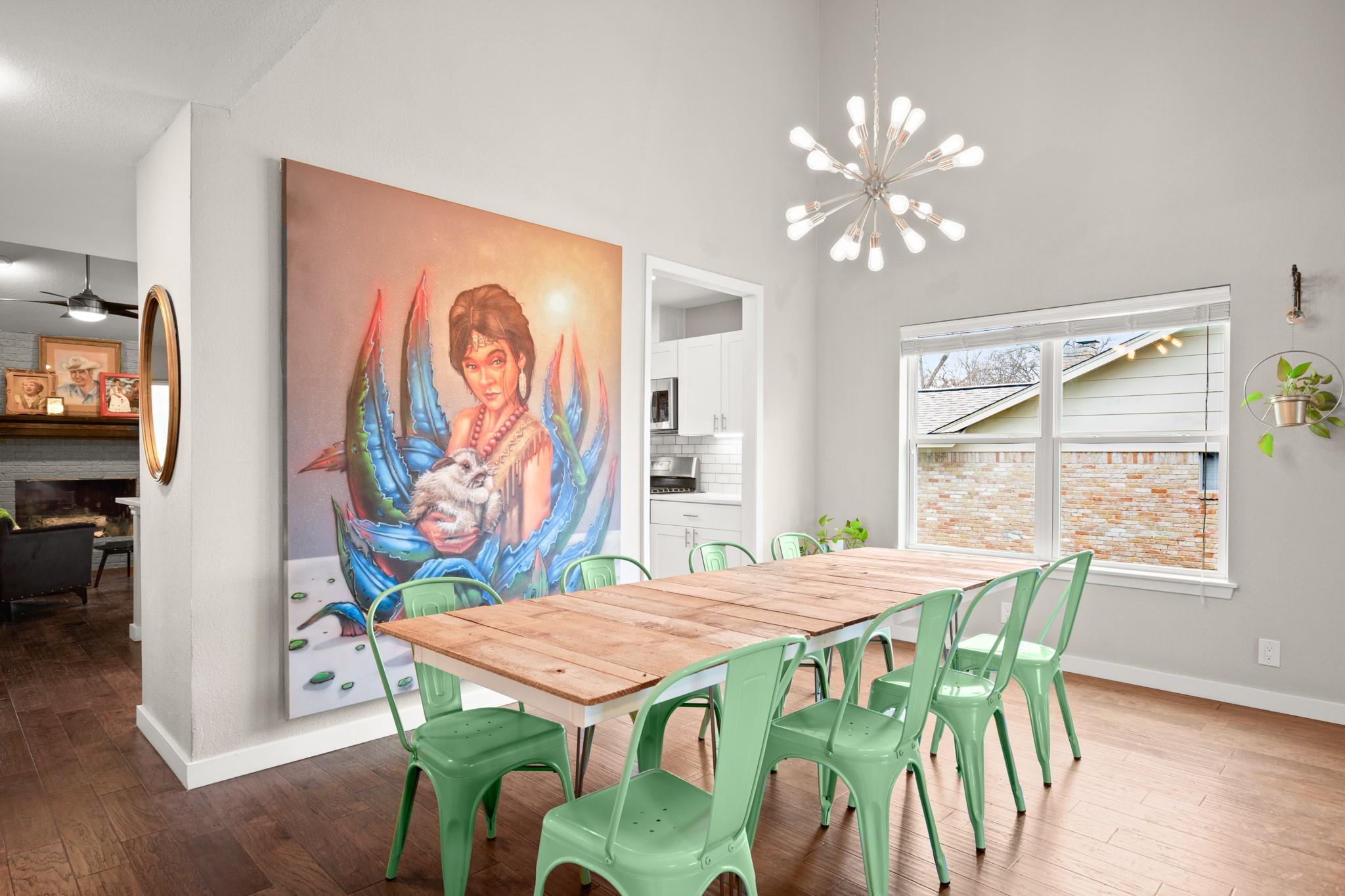 7404 Barcelona Dr, Austin, TX 78752