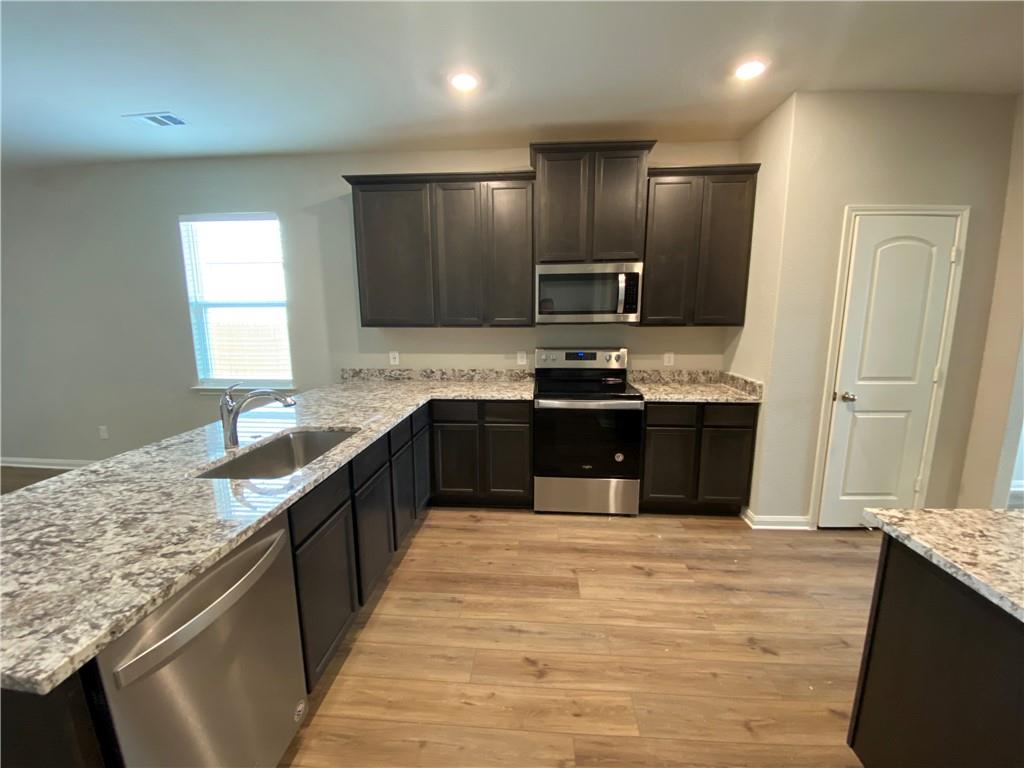 113 Declaration Ln, Liberty Hill, TX 78642