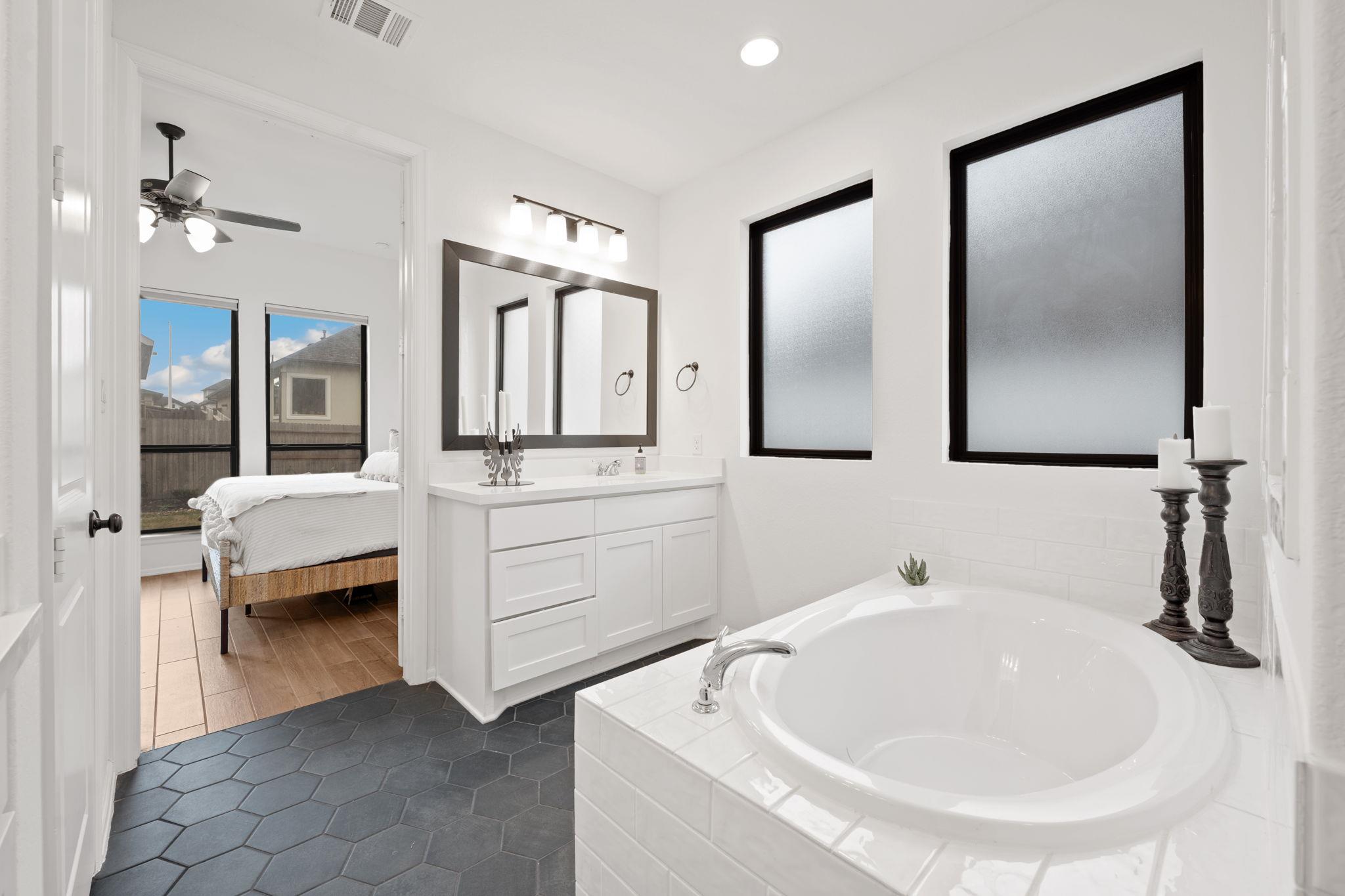 655 Vireos St, New Braunfels, TX 78132