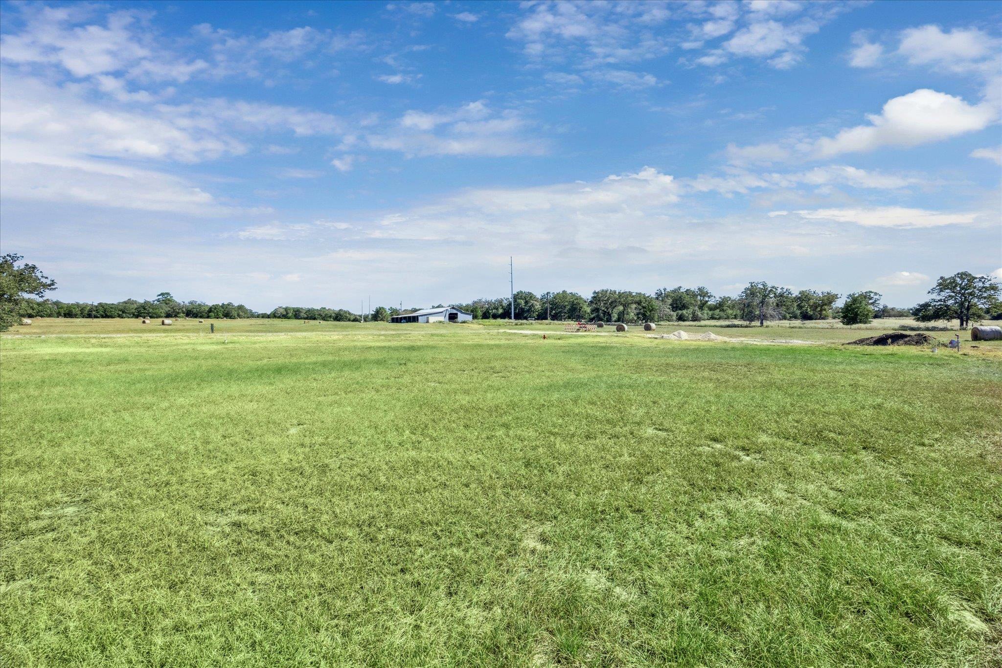 137 Waterbuck Way, Rosanky, TX 78953