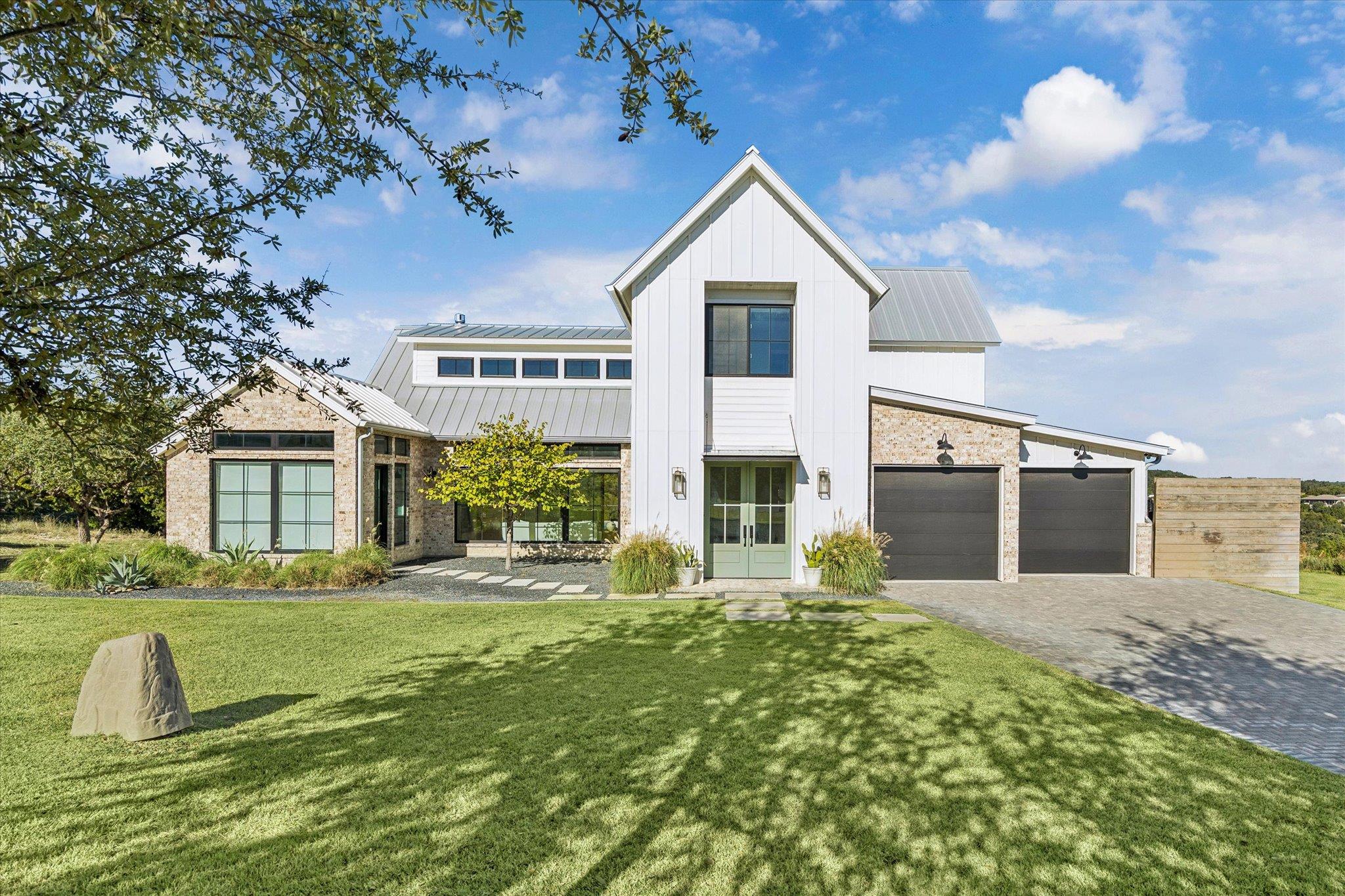 5000 Creek Meadow Cv, Spicewood, TX 78669