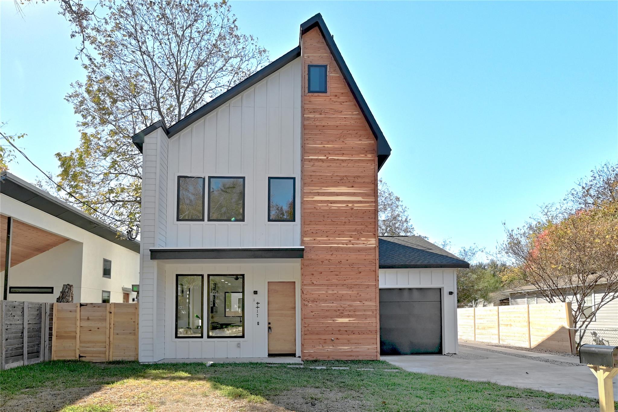 2717 Lyons Rd # 1, Austin, TX 78702