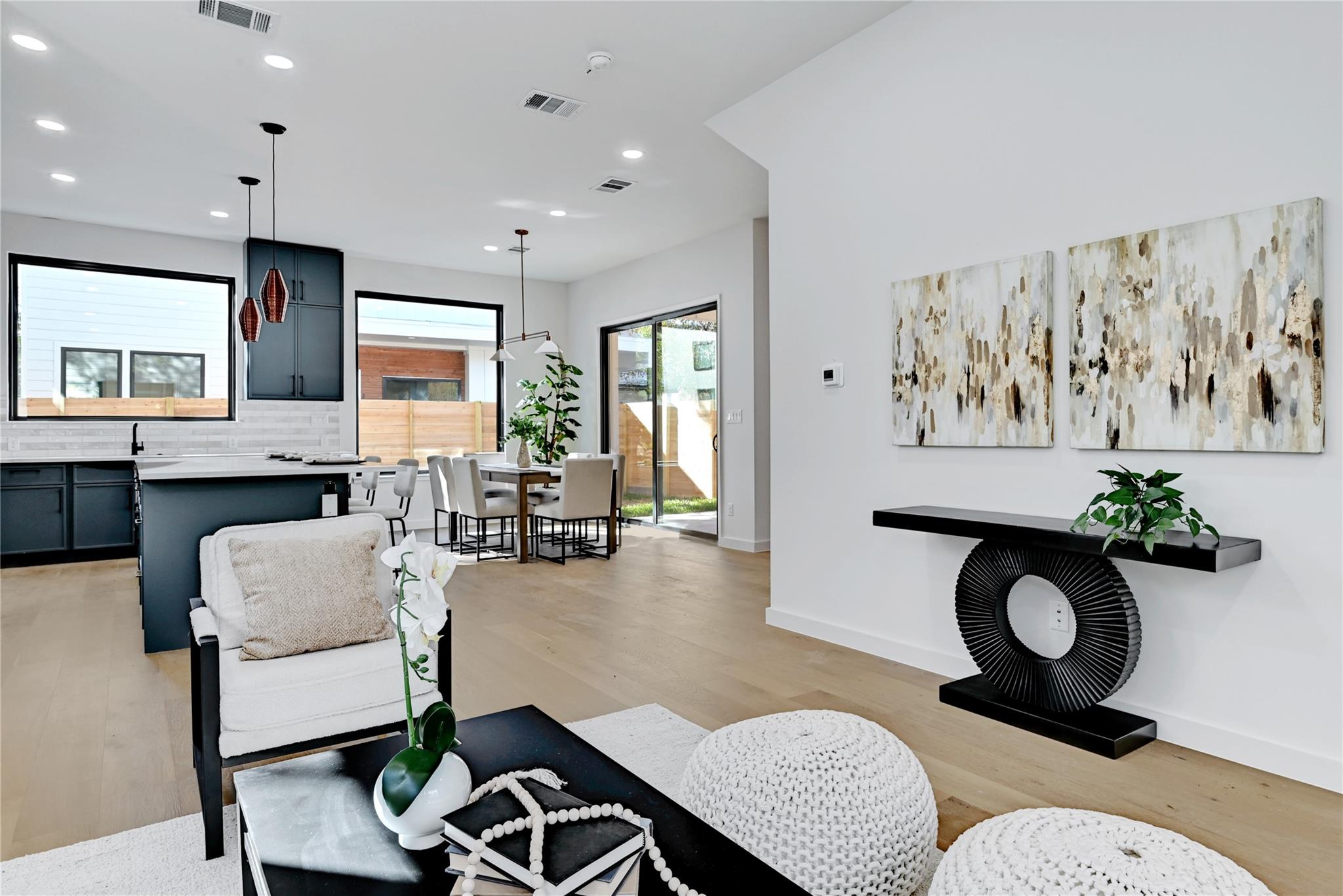 2717 Lyons Rd # 1, Austin, TX 78702