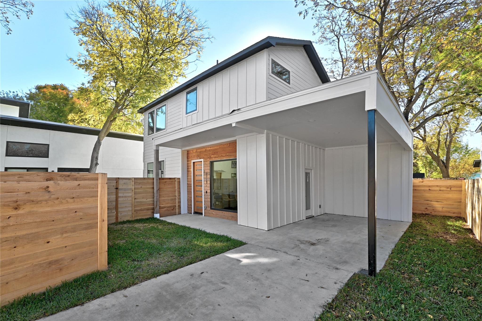 2717 Lyons Rd # 2, Austin, TX 78702