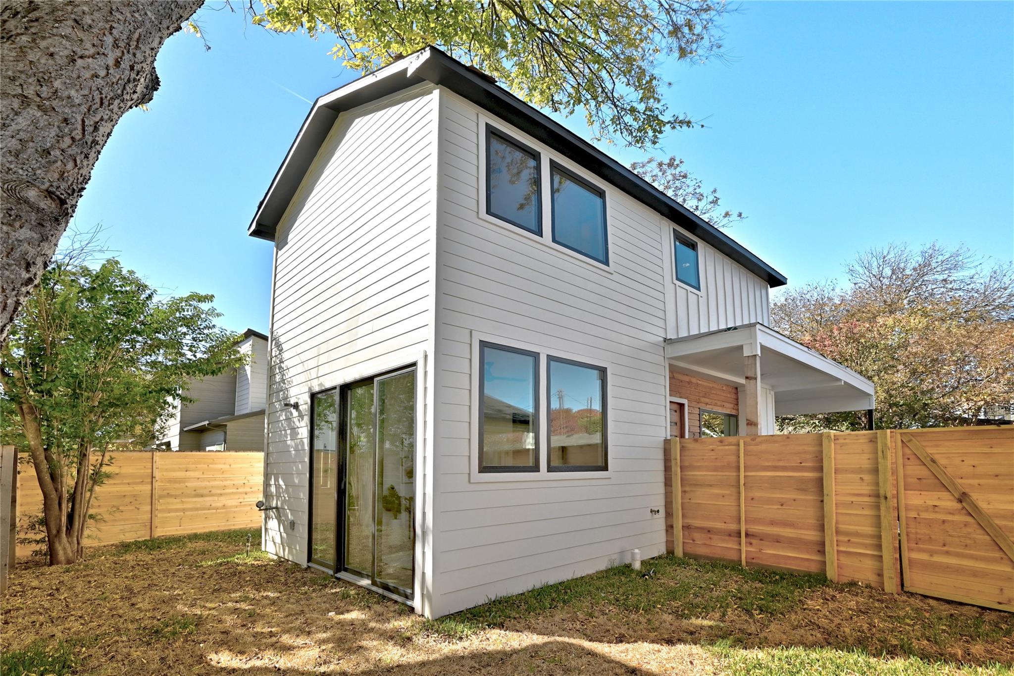 2717 Lyons Rd # 2, Austin, TX 78702