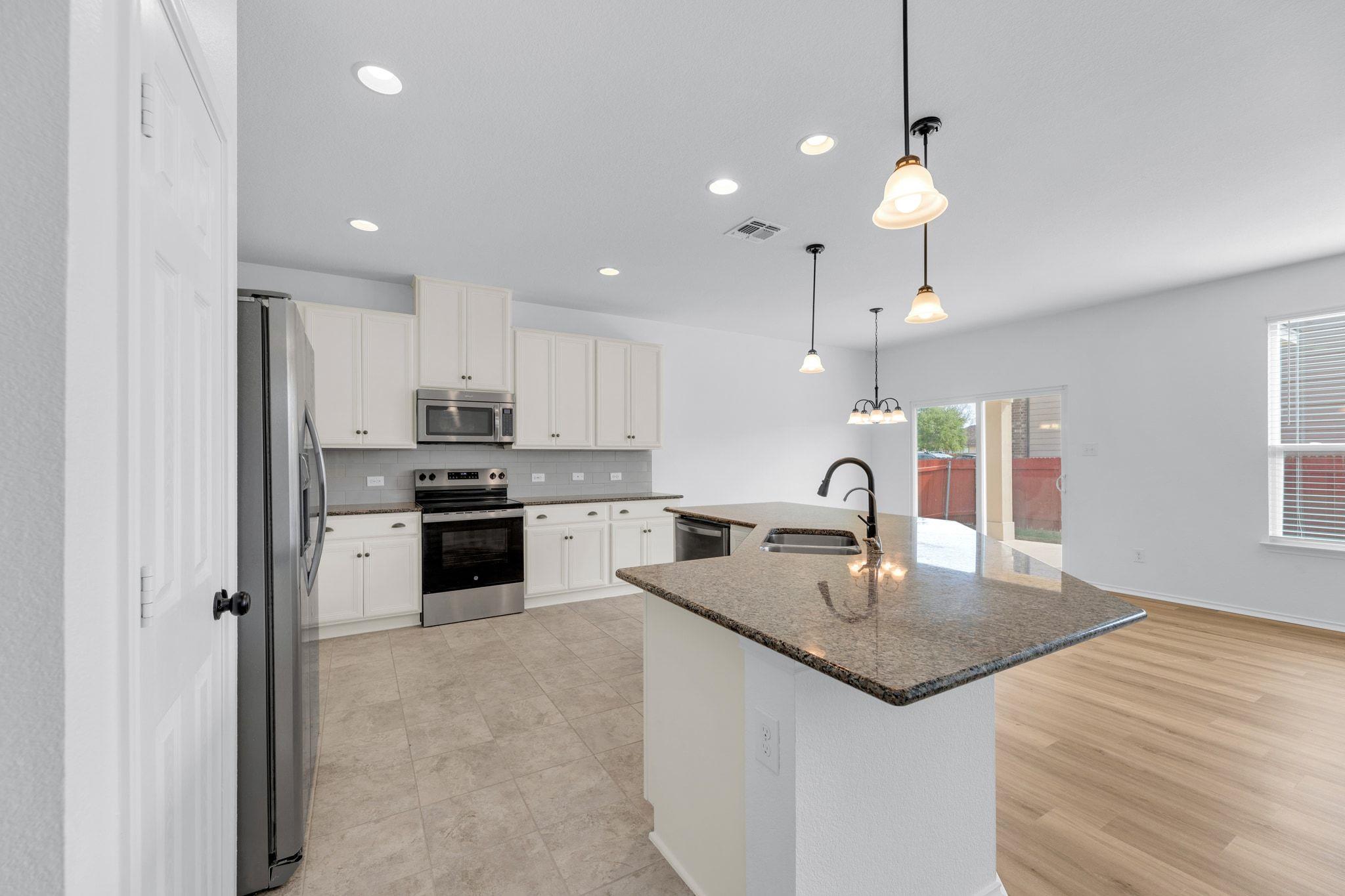 270 Apricot Dr, Kyle, TX 78640