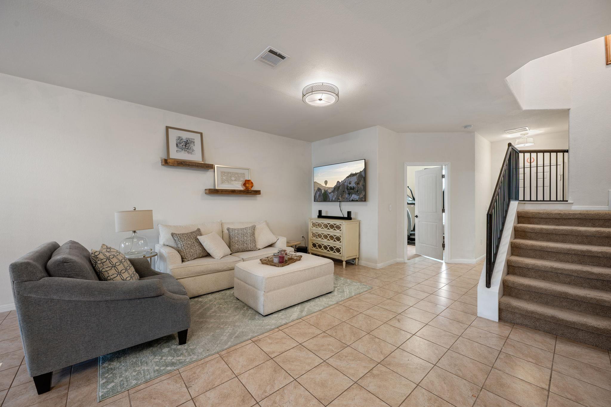 513 Katmai Cir, Pflugerville, TX 78660