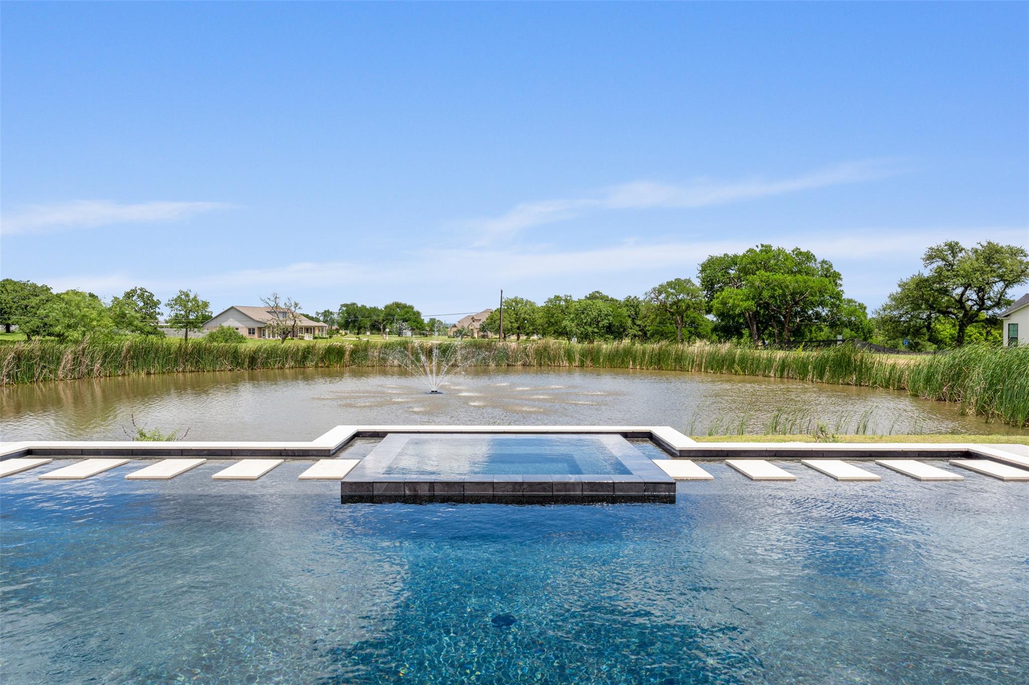 298 Glenview Cir, Belton, TX 76513