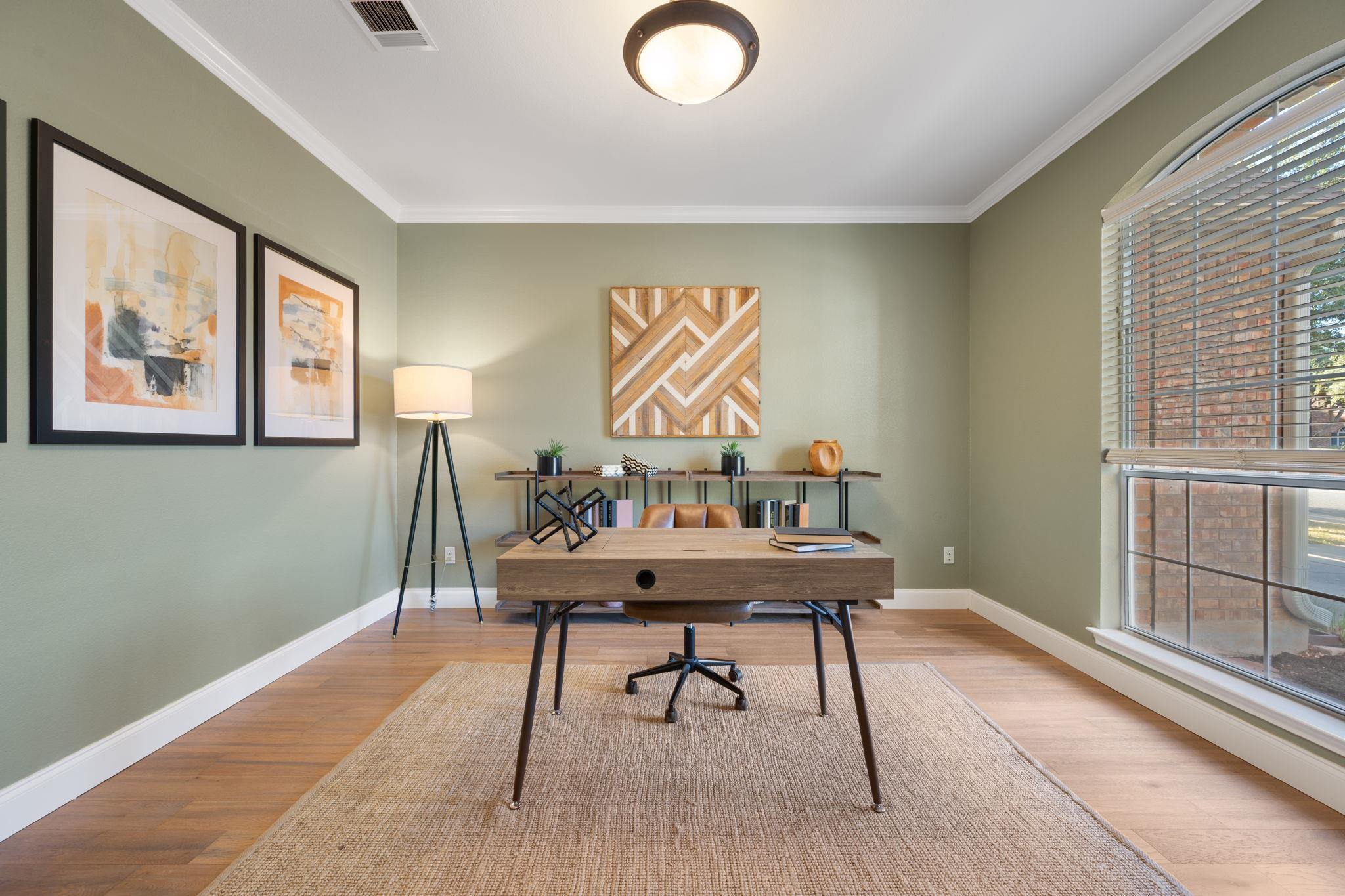 302 Kettleman Ln S, Austin, TX 78717