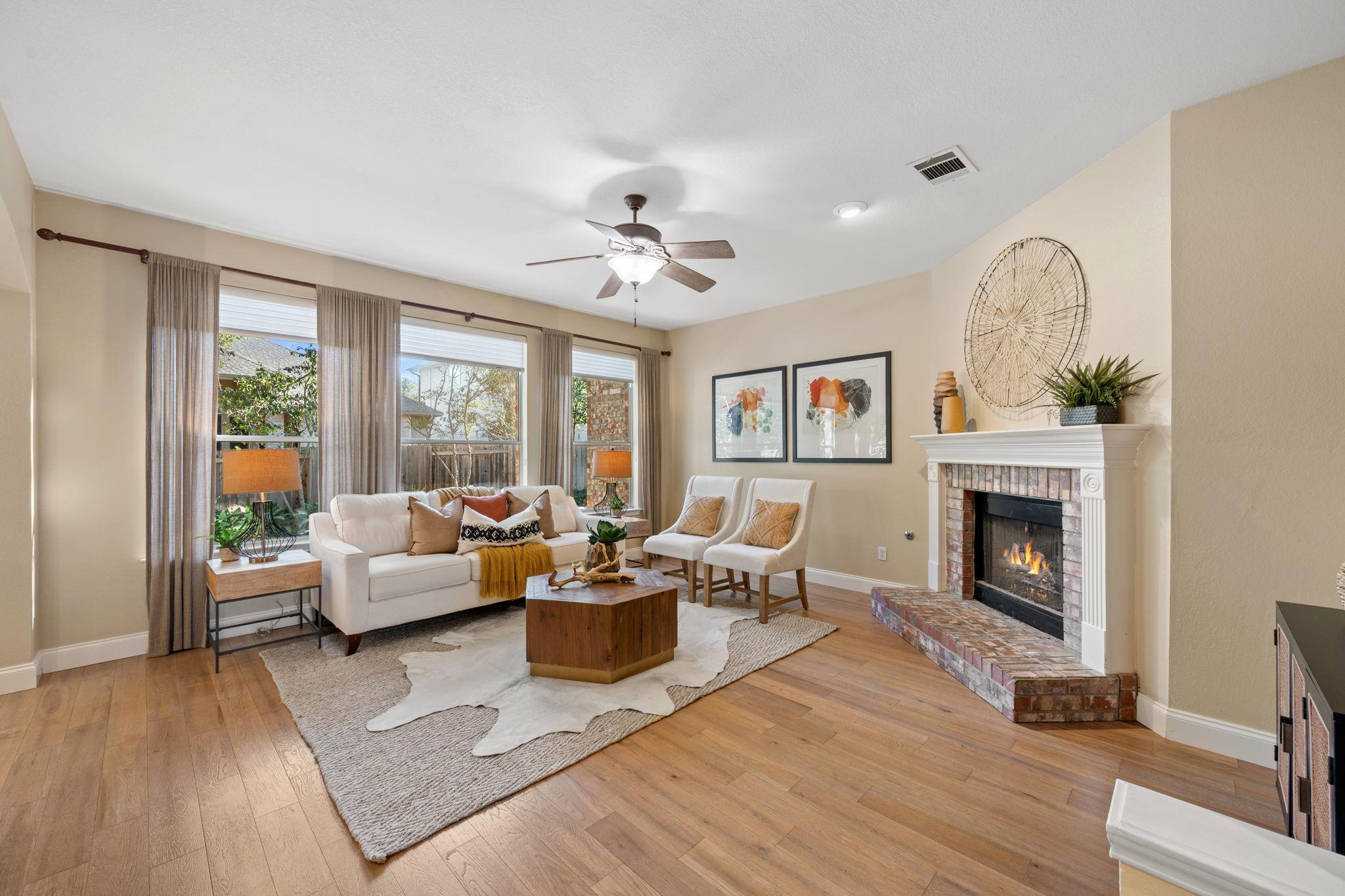 302 Kettleman Ln S, Austin, TX 78717