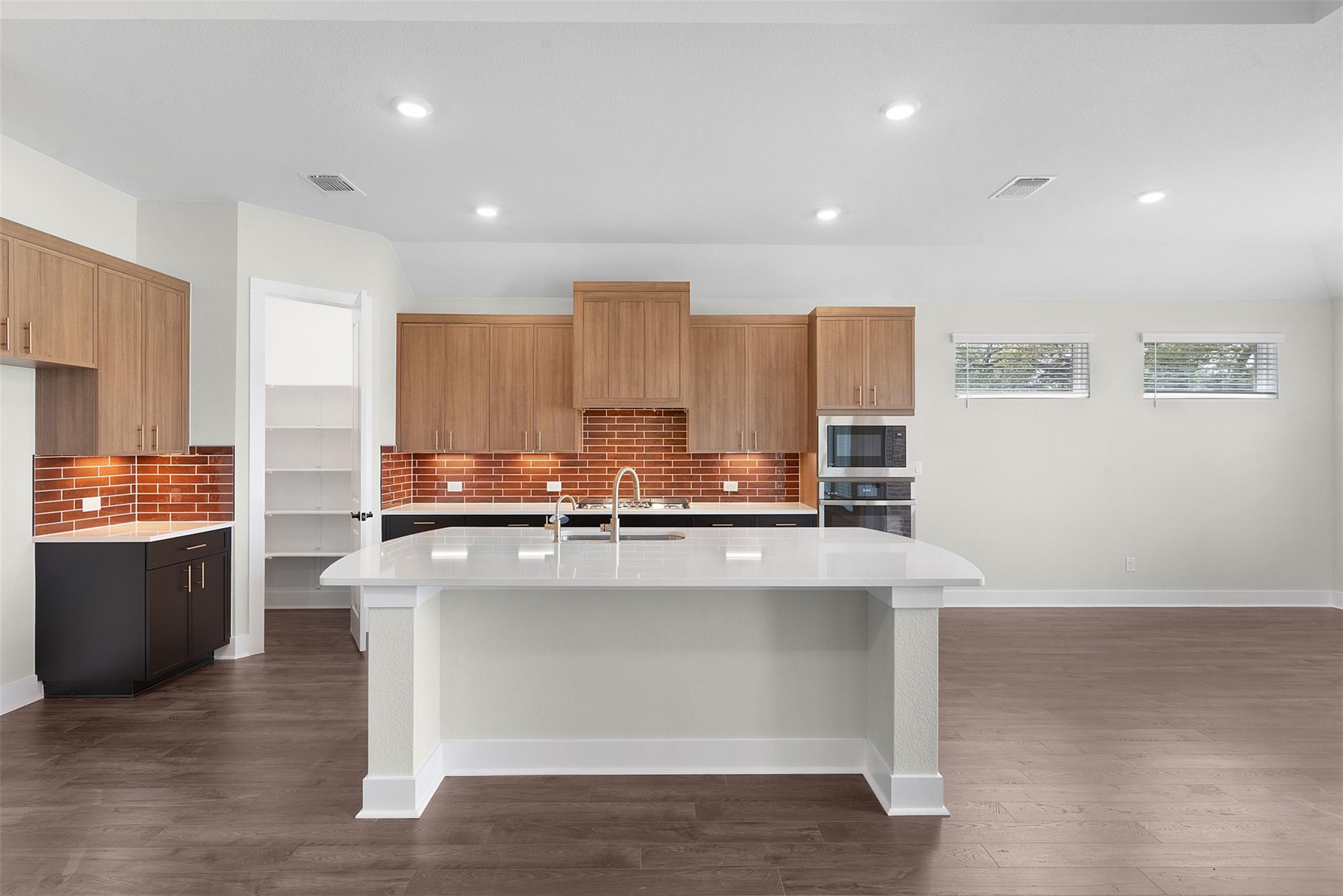 1121 Pansy Trl, Georgetown, TX 78628