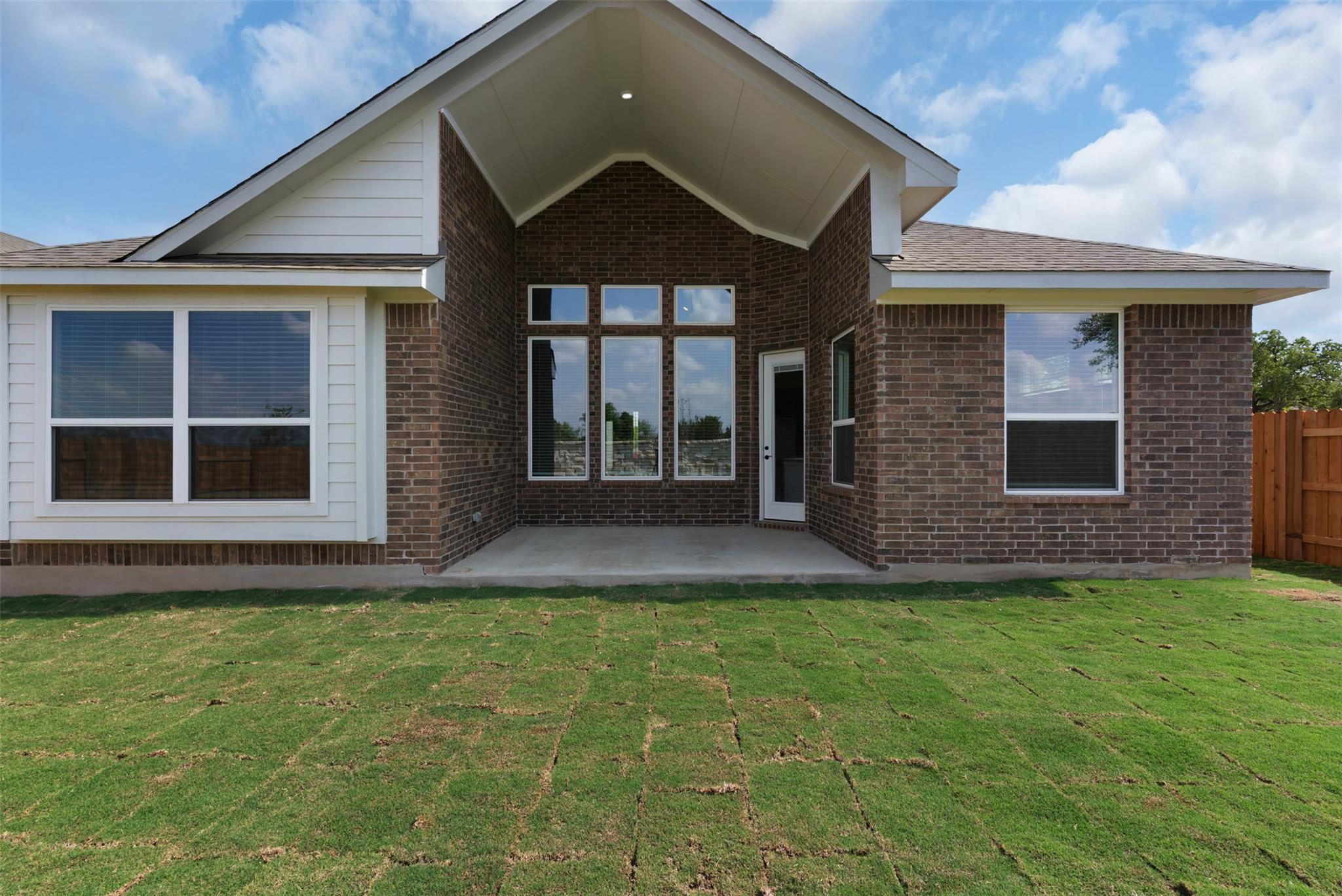 1121 Pansy Trl, Georgetown, TX 78628