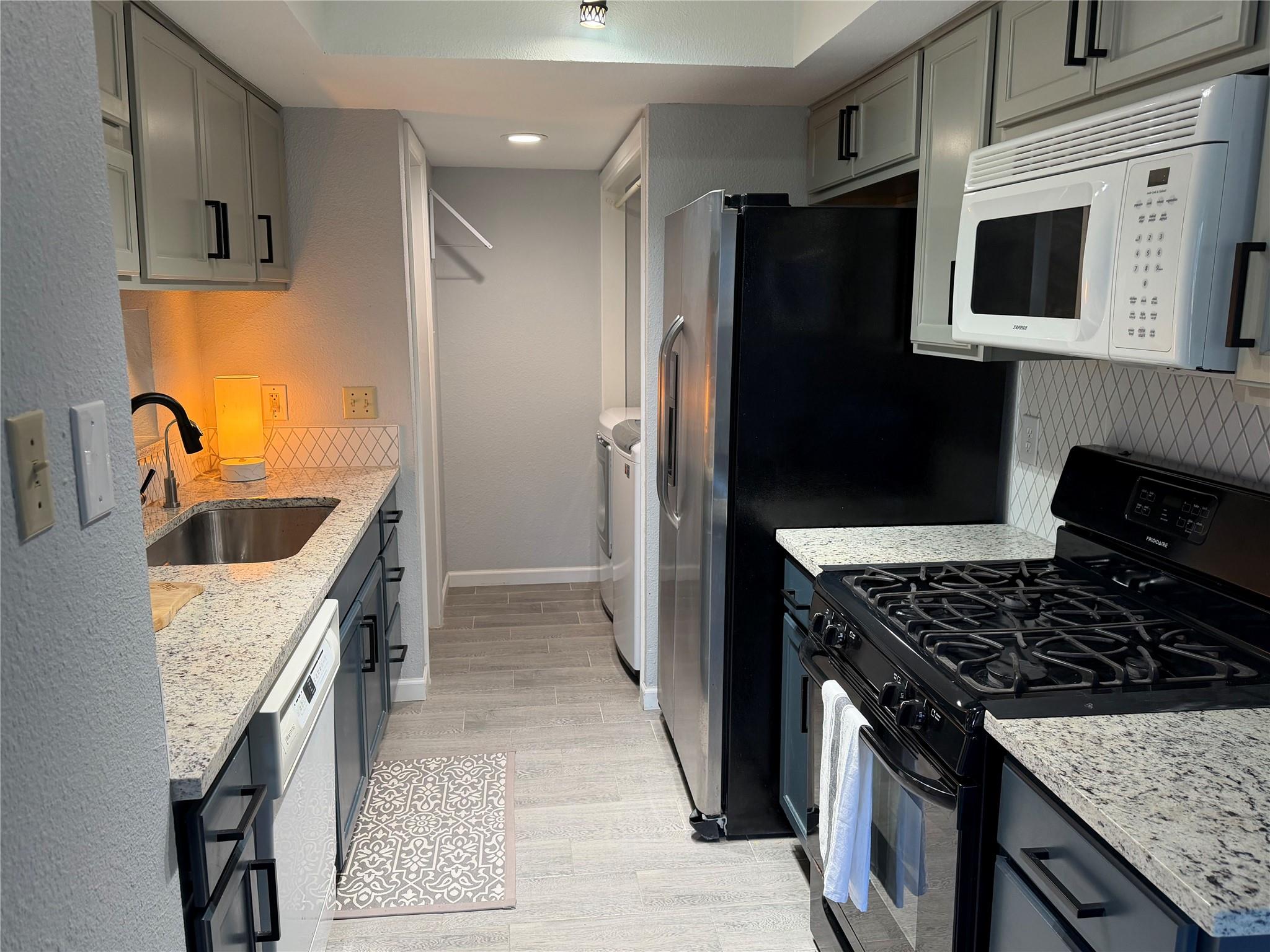 11301 Jollyville Rd # B3, Austin, TX 78759