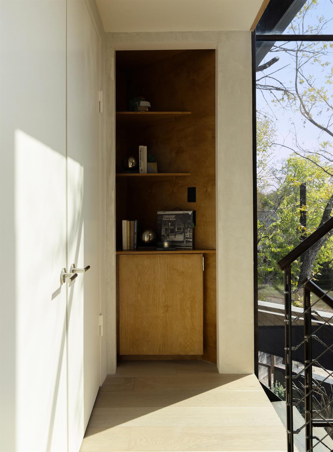 2302 E 11th St, Austin, TX 78702