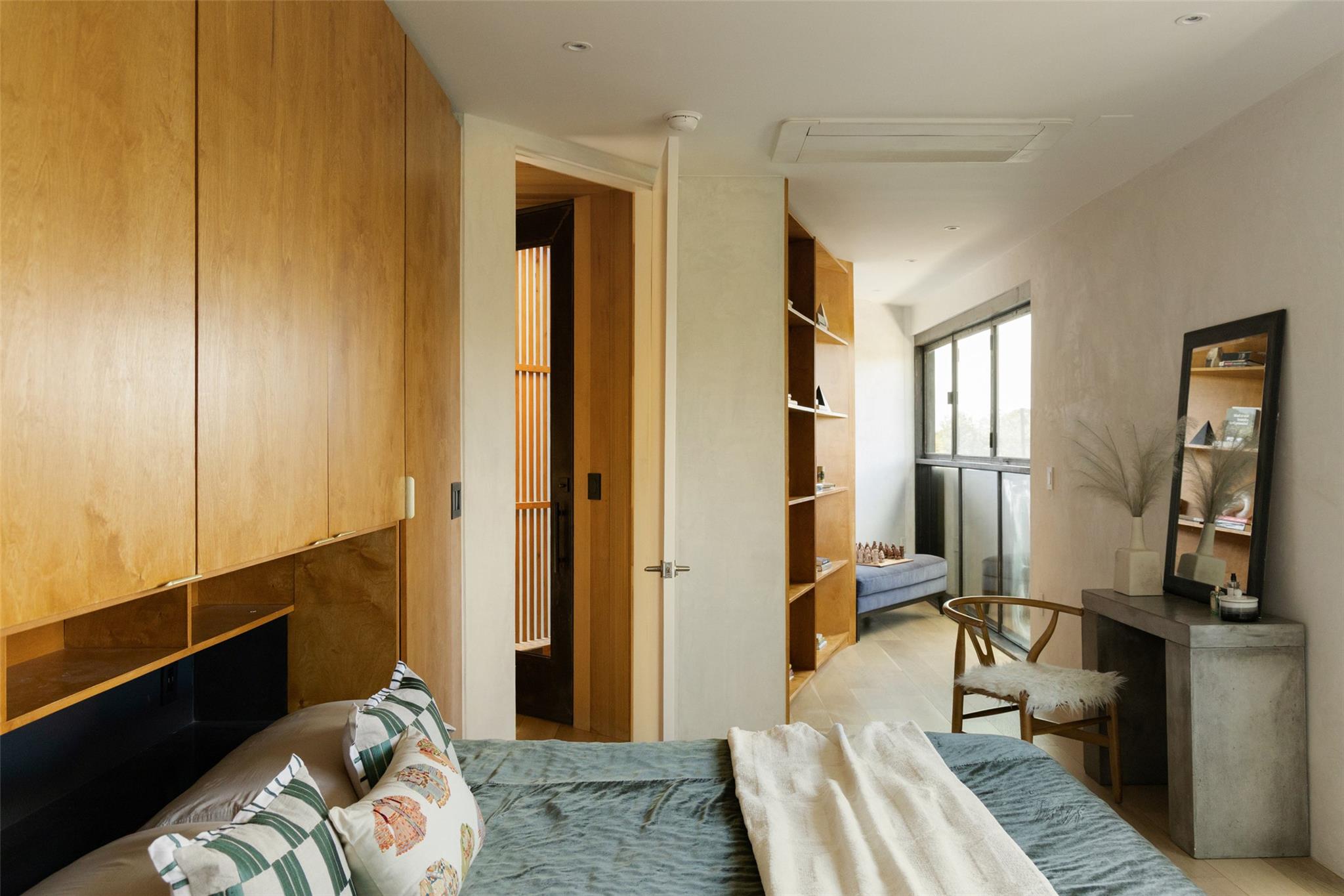 2302 E 11th St, Austin, TX 78702