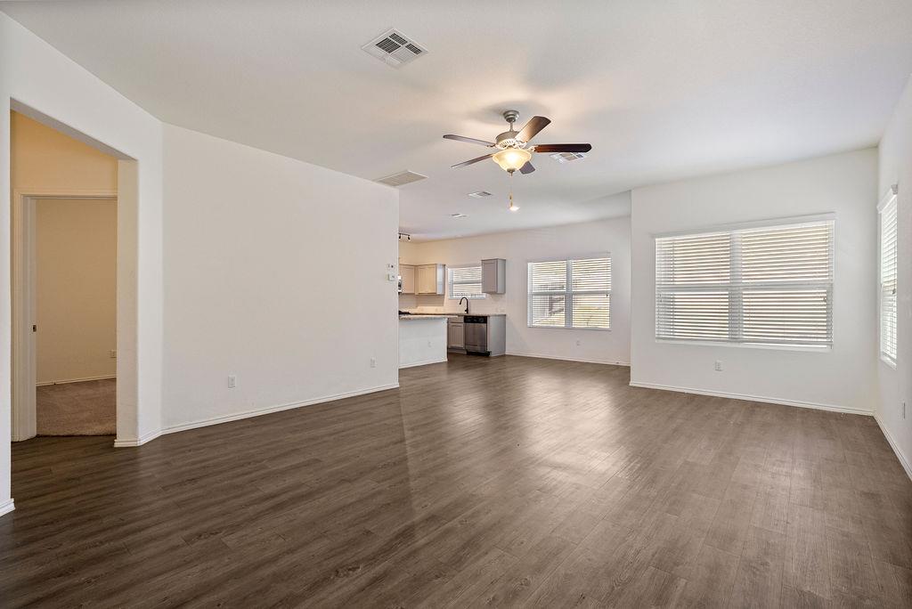 156 Red Buckeye Loop, Liberty Hill, TX 78642