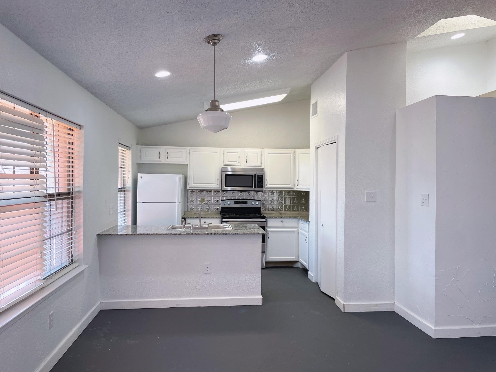 21107 Highland Lake Dr # 3, Lago Vista, TX 78645