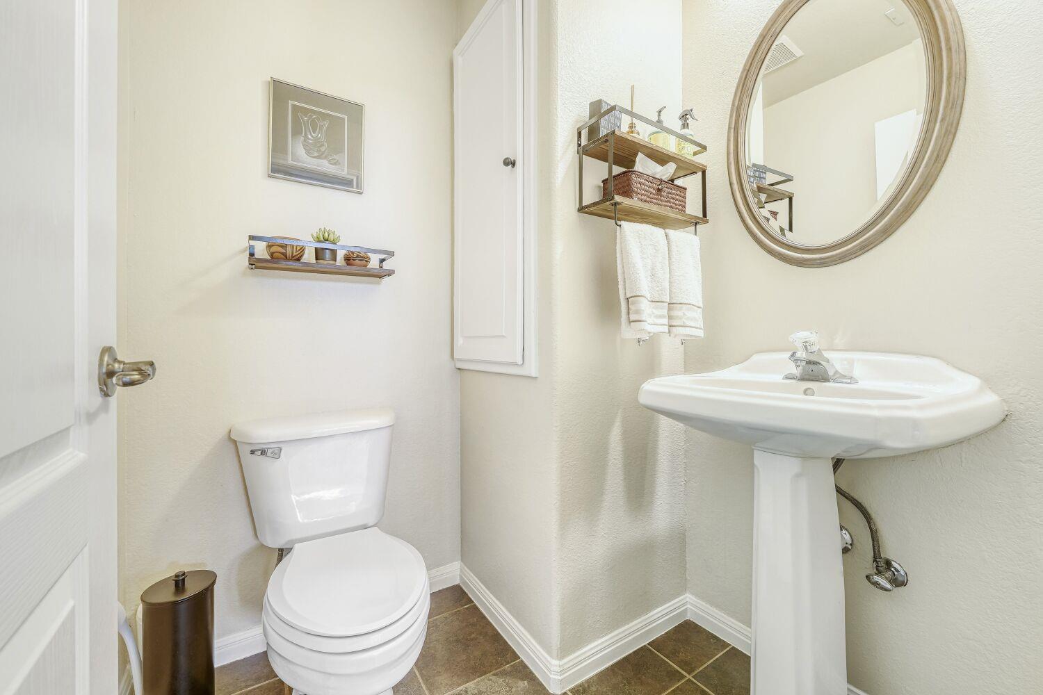 18523 Staghorn Dr, Point Venture, TX 78645