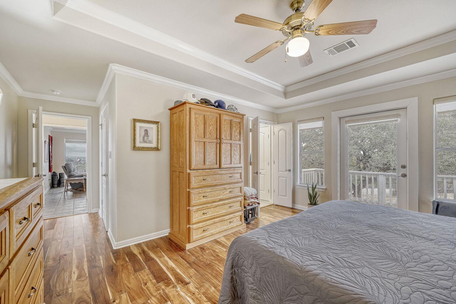 18523 Staghorn Dr, Point Venture, TX 78645