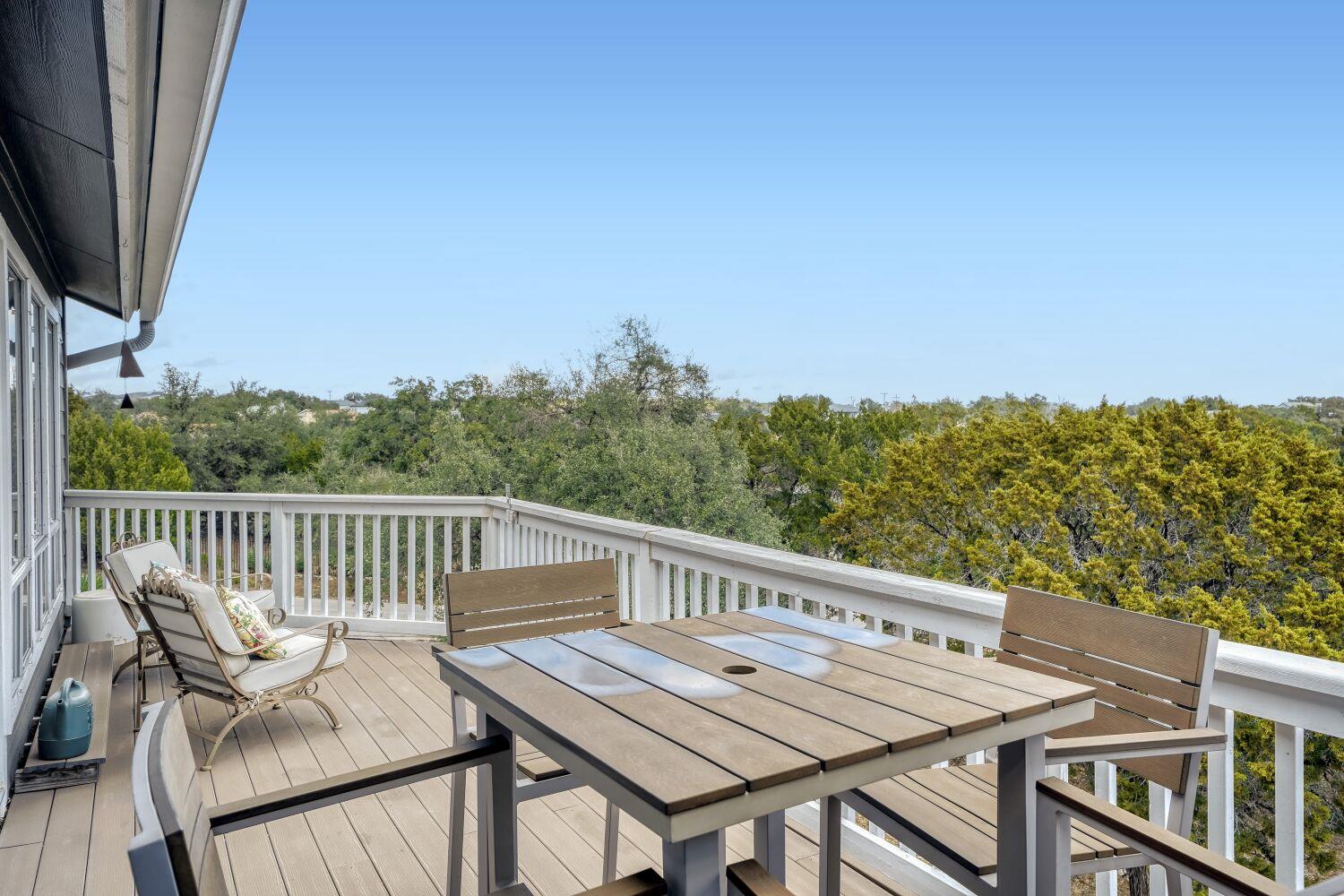 18523 Staghorn Dr, Point Venture, TX 78645