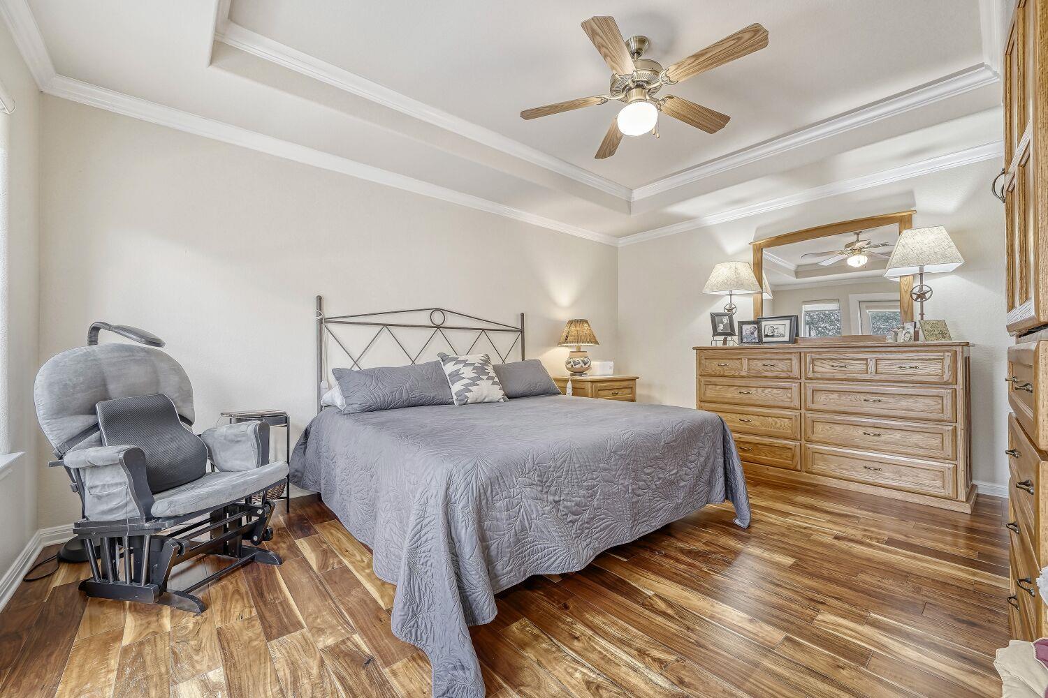 18523 Staghorn Dr, Point Venture, TX 78645